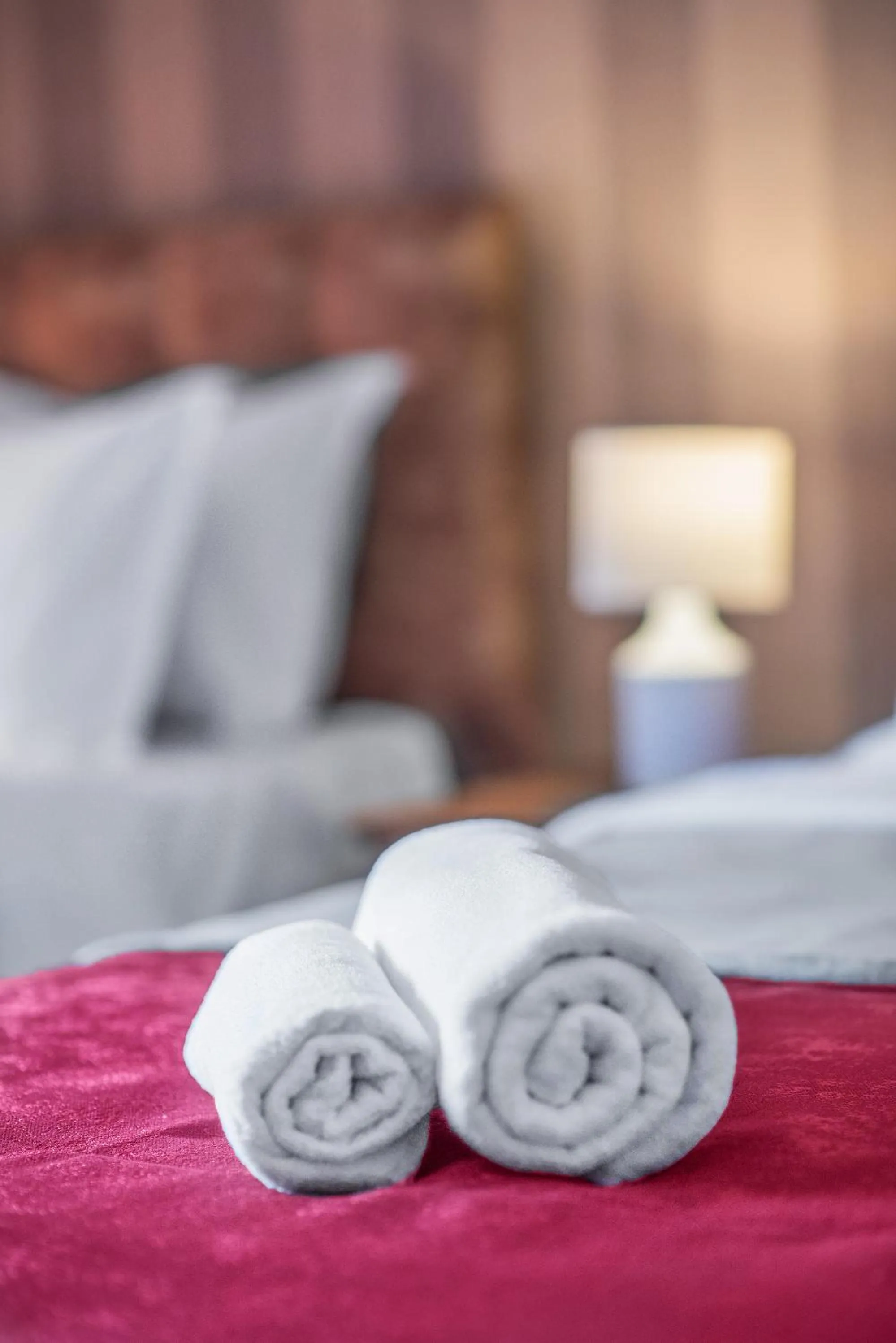 towels, Bed in Dzvel Ubanshi
