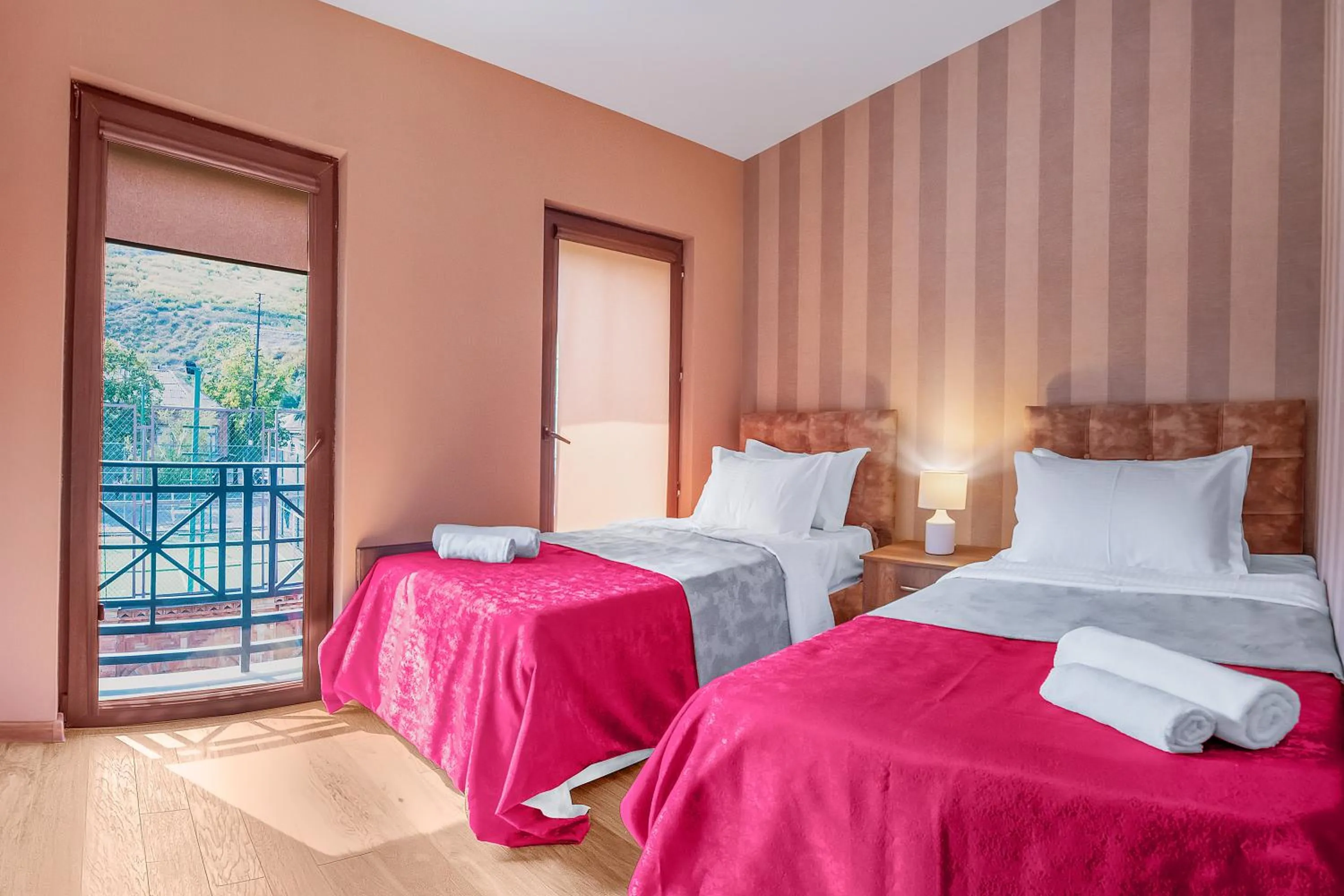 Bedroom, Bed in Dzvel Ubanshi