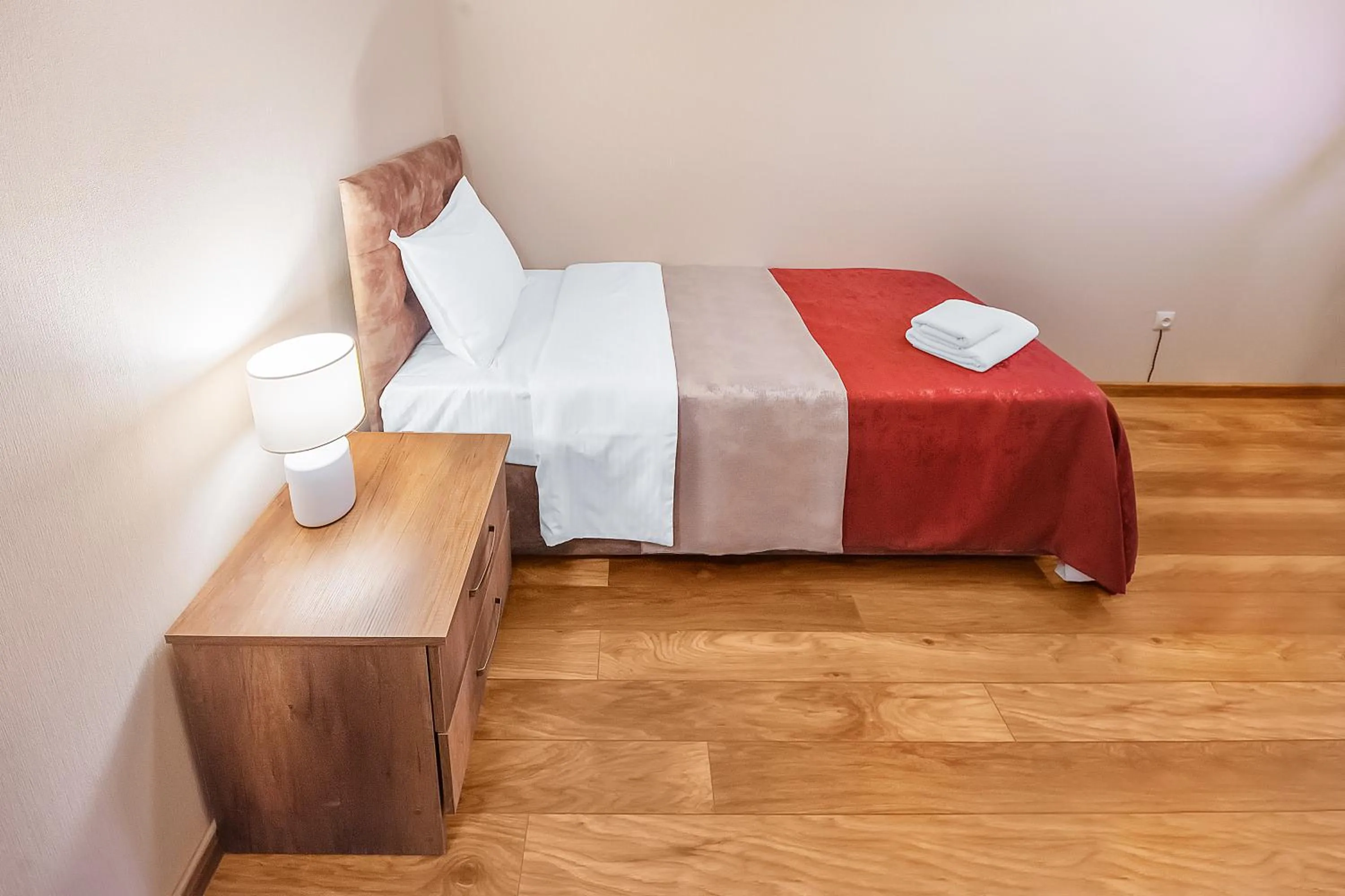 Bedroom, Bed in Dzvel Ubanshi