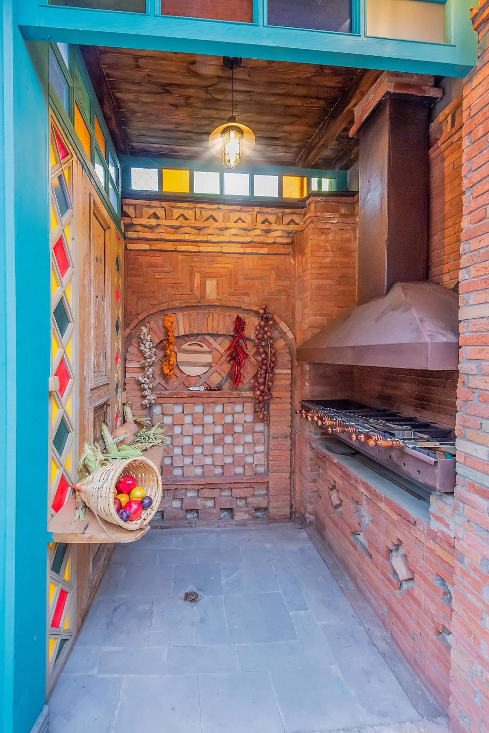 Property building in Dzvel Ubanshi