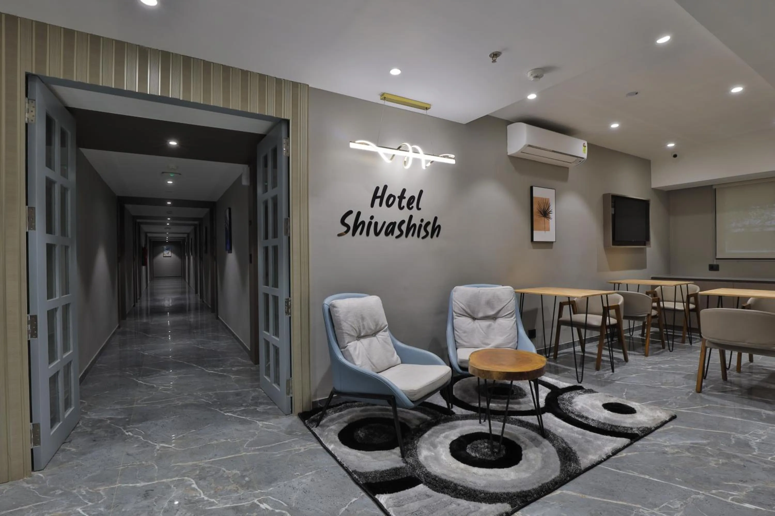 Lobby or reception in Hotel Shivashish