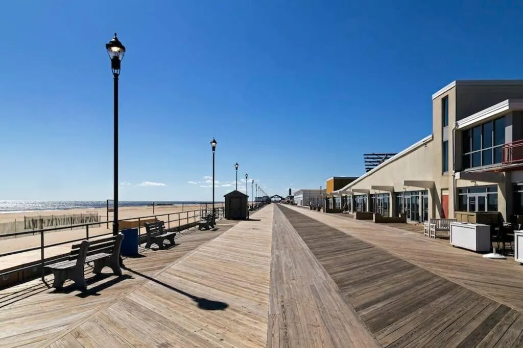 The Albert - Walk to Beach & Asbury