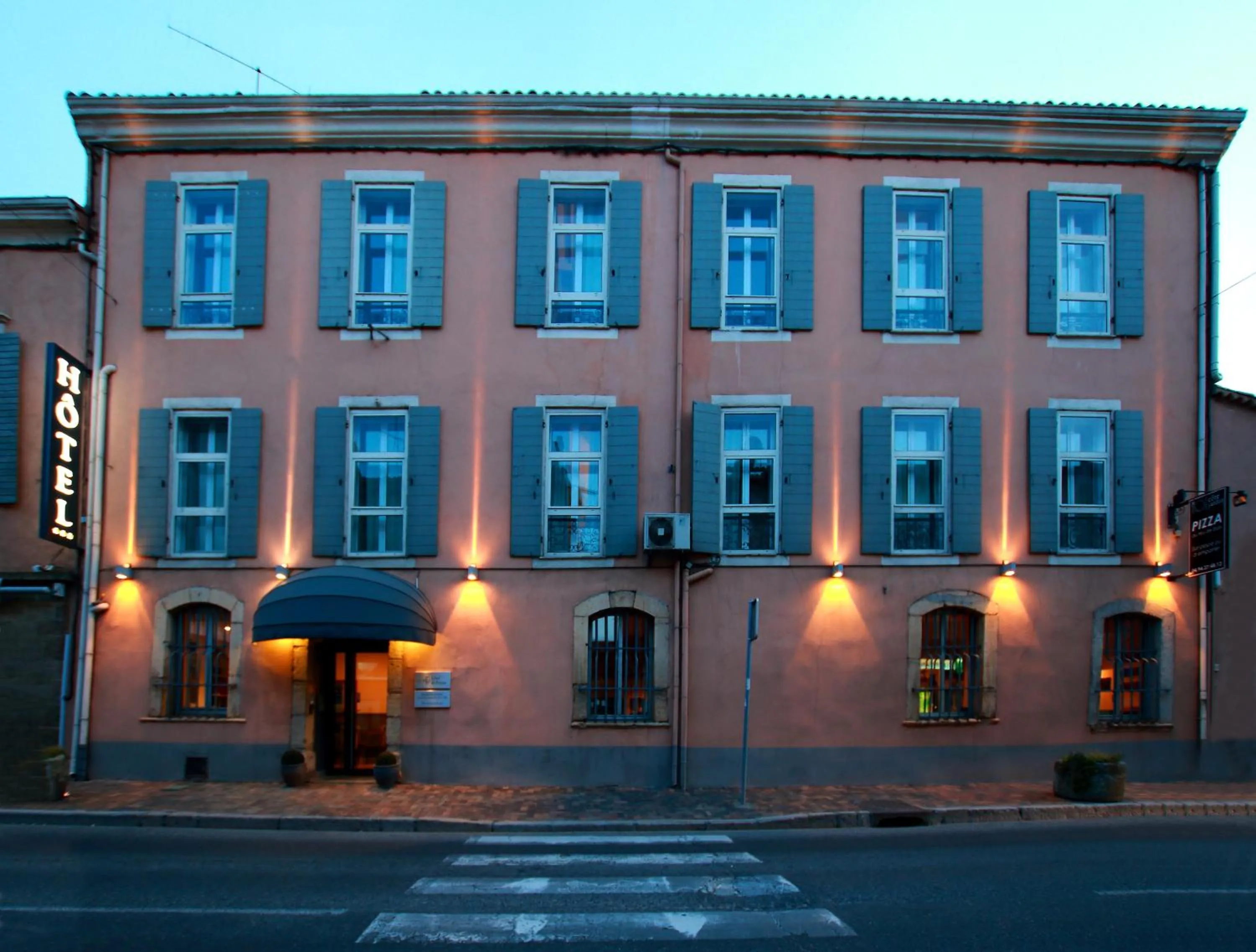 Facade/entrance in HOTEL DE FRANCE - Hôtel de charme en Provence