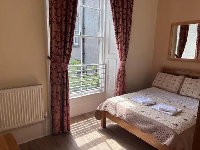 Bed in Edinburgh City Suites