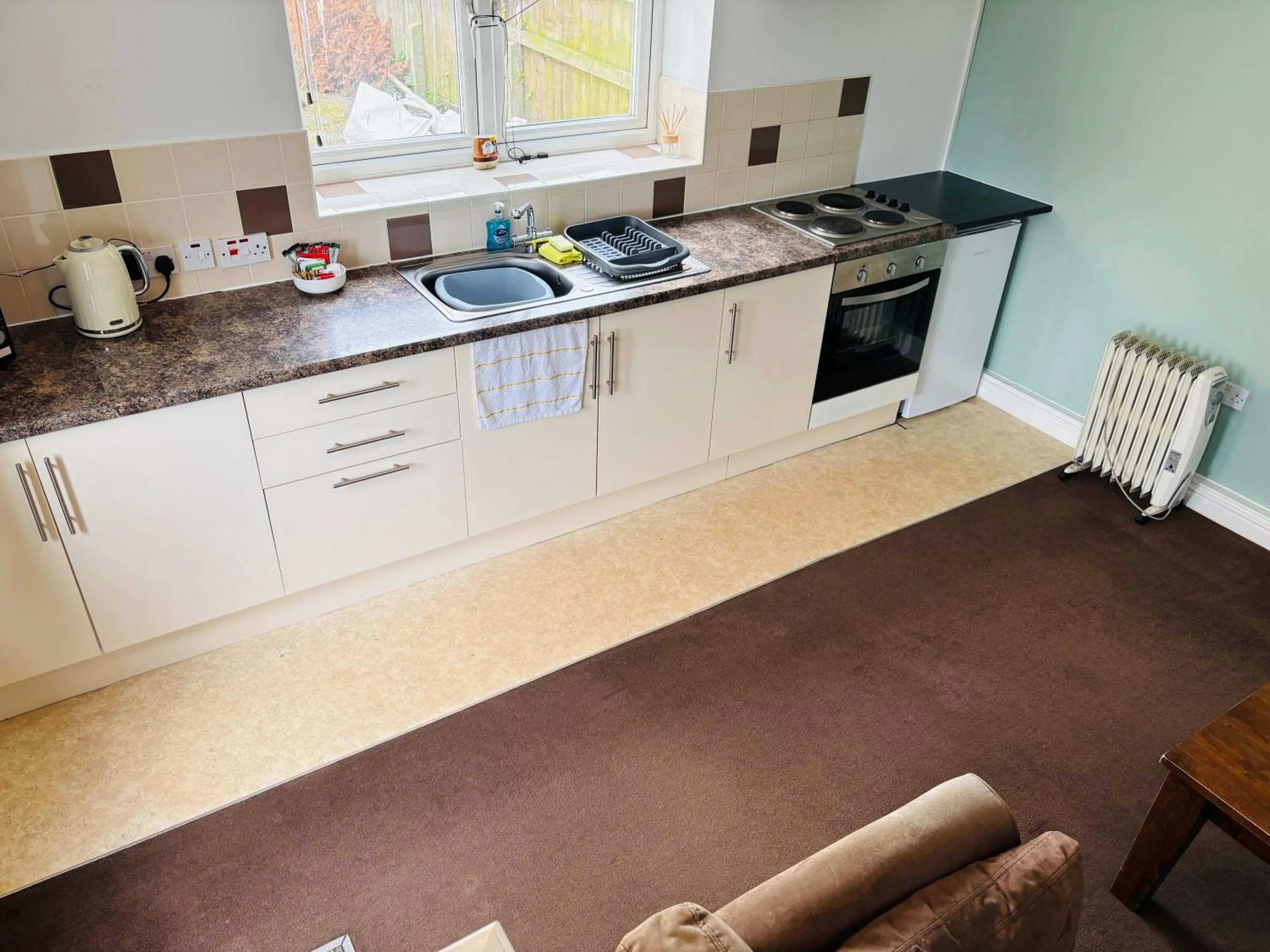 Kitchen or kitchenette in Captain Howey Hotel