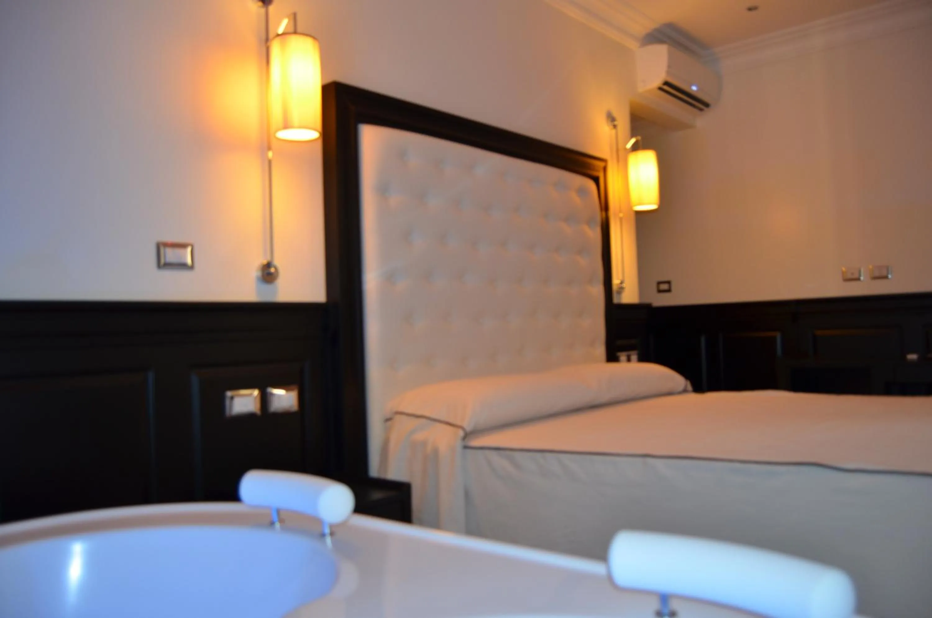 Bathroom in Vaticano Royal Suite Guest House