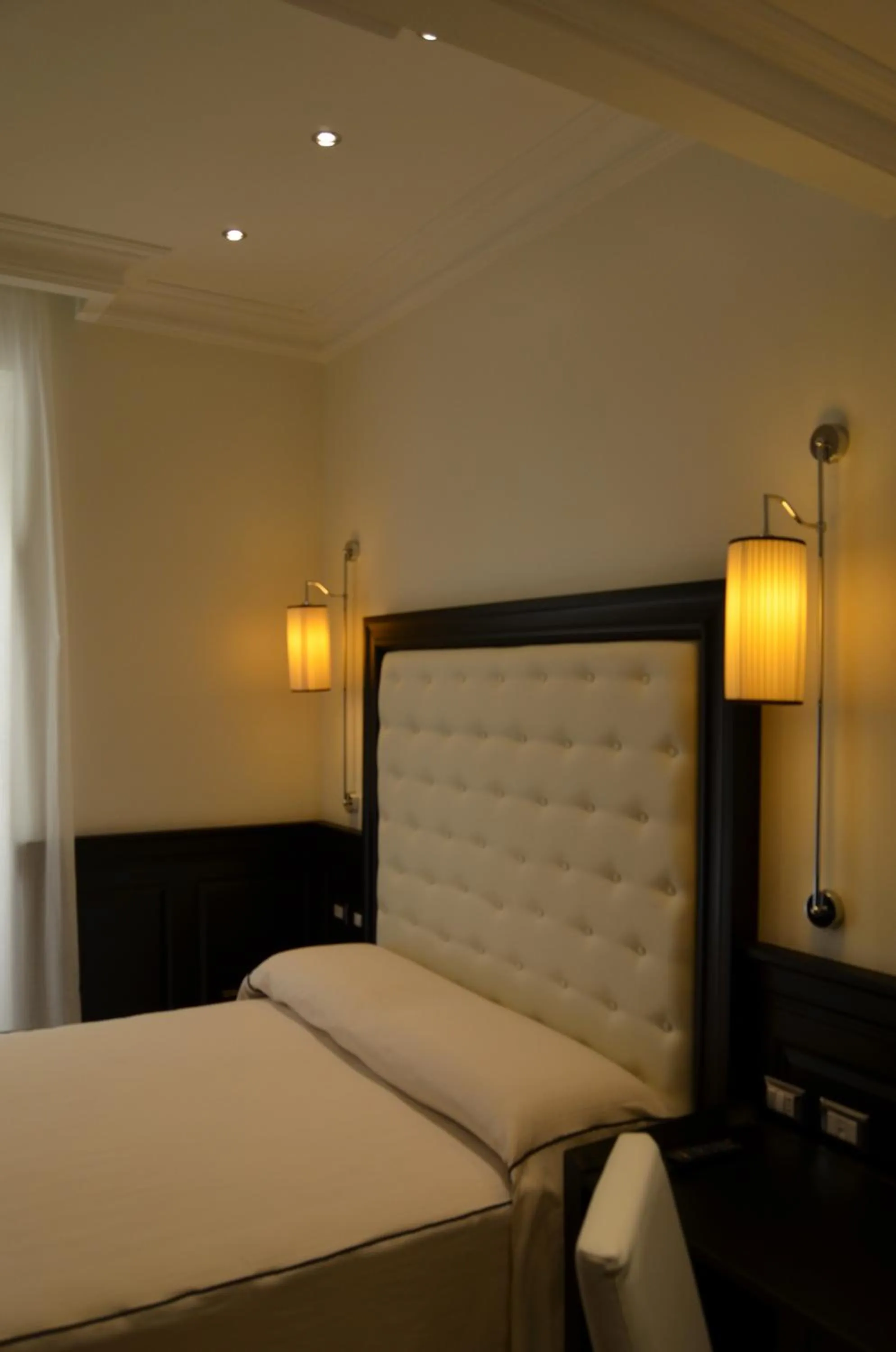 Bed in Vaticano Royal Suite Guest House