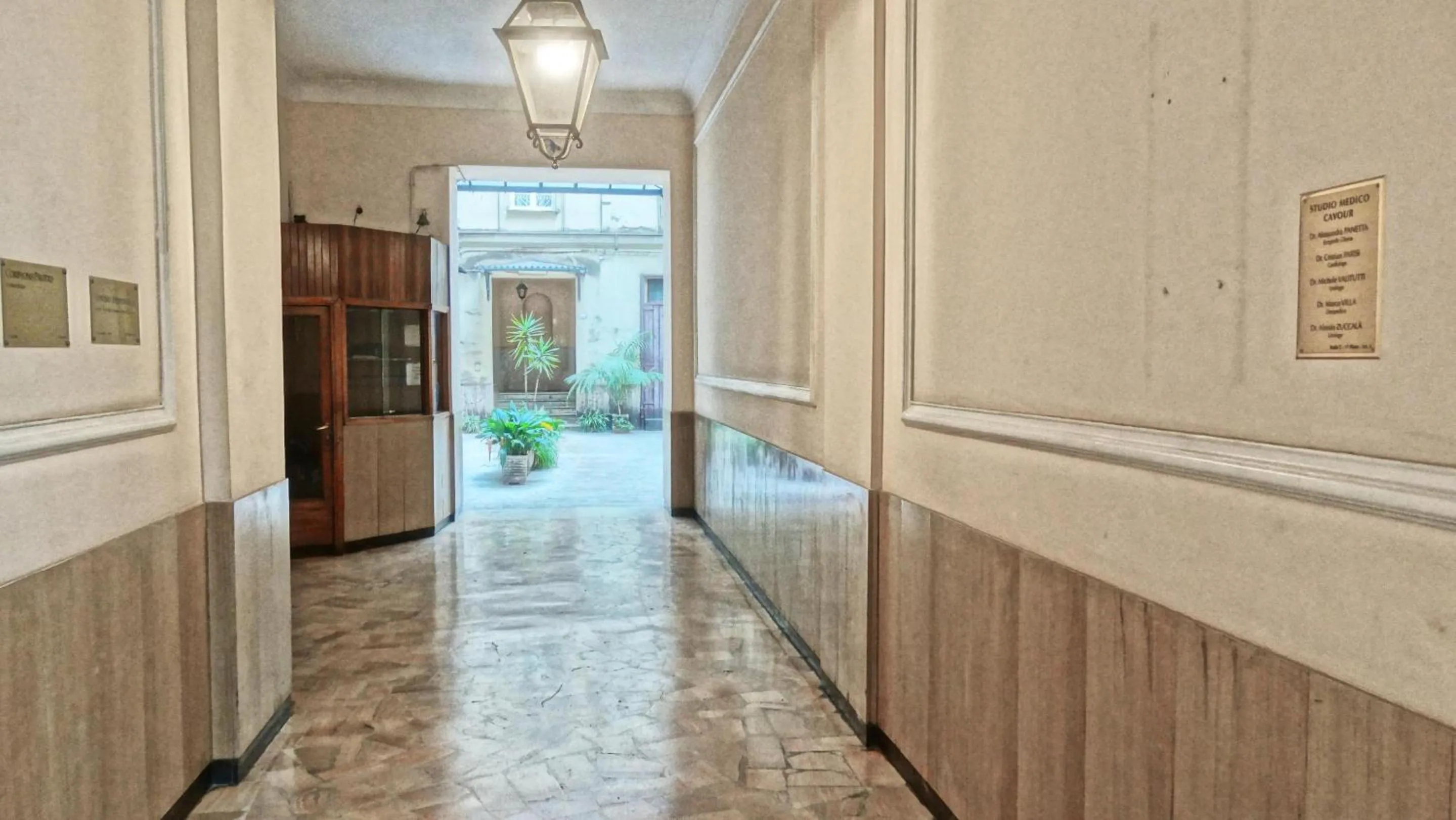 Facade/entrance in Vaticano Royal Suite Guest House