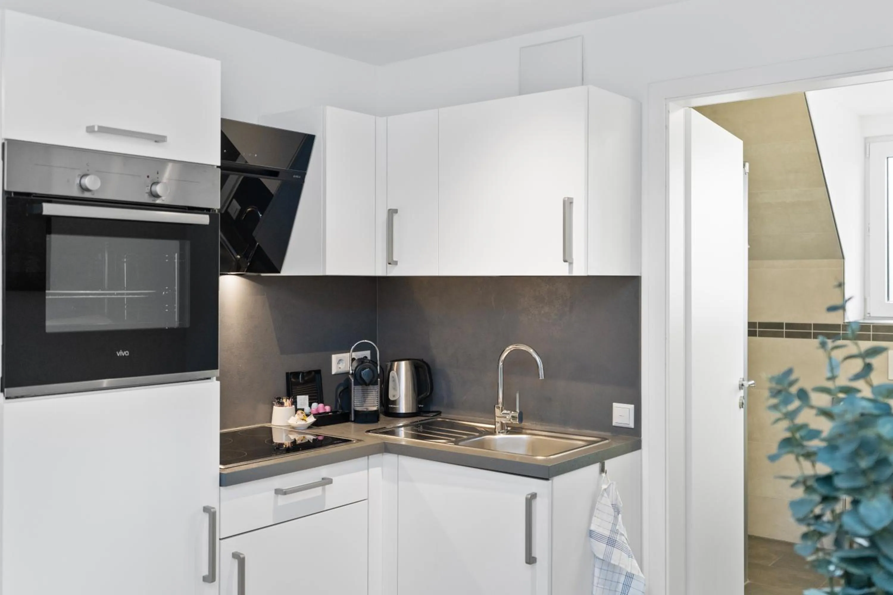 Coffee/tea facilities in Amelie chez Inez