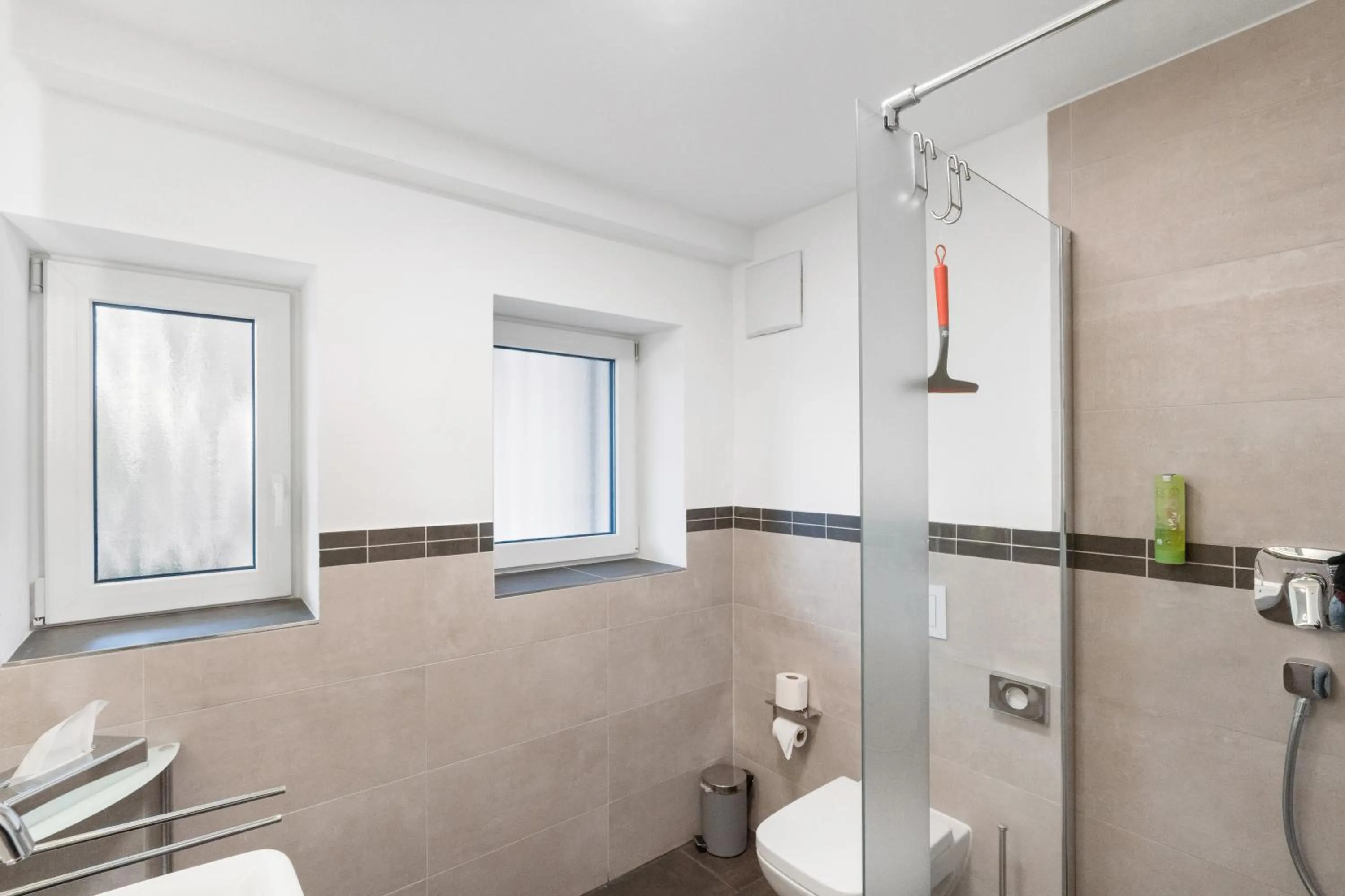 Shower in Amelie chez Inez