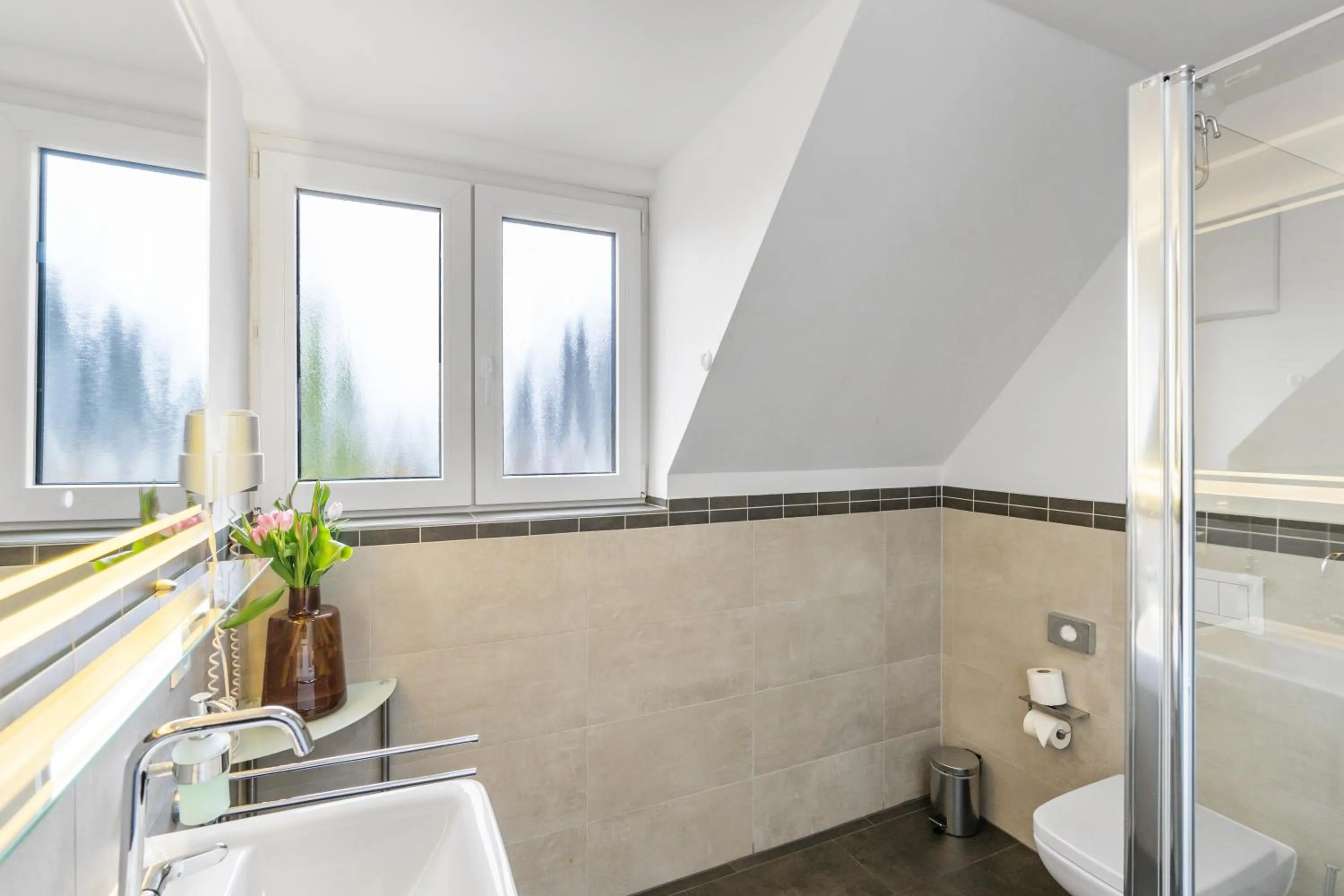 Shower in Amelie chez Inez