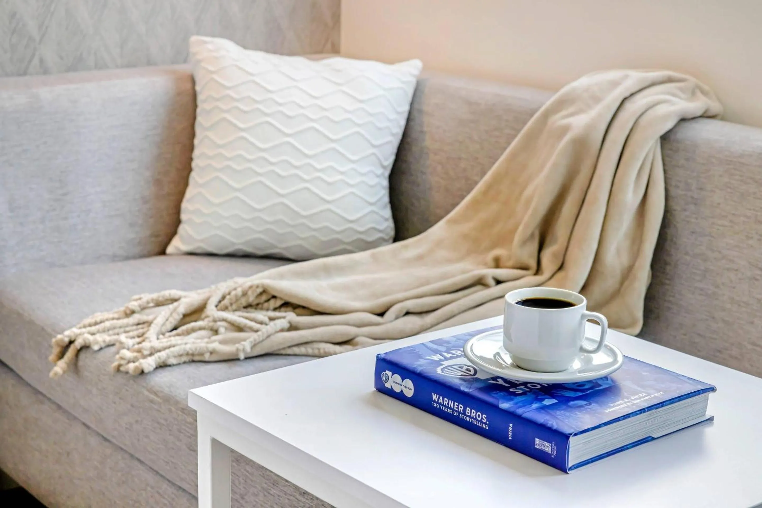 Bedroom in Cambria Hotel Burbank Airport