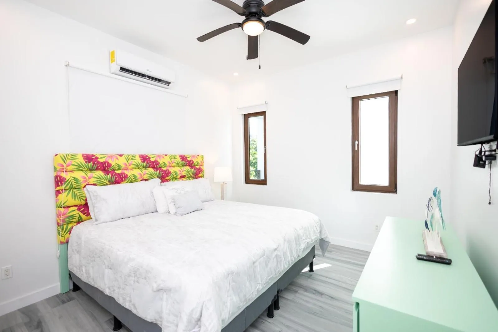 Bed in Acqua di Mare Resort