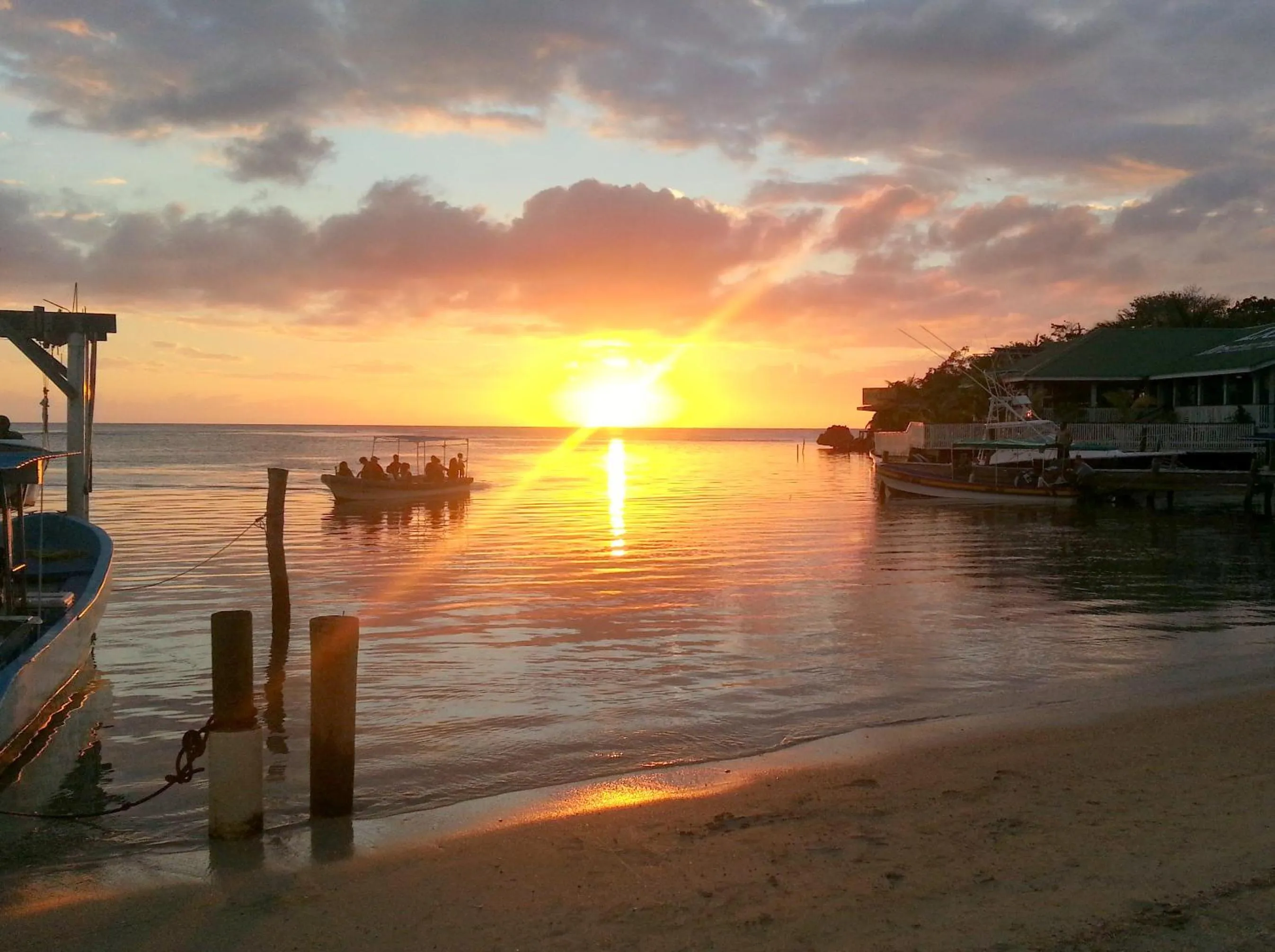 Beach in Acqua di Mare Resort