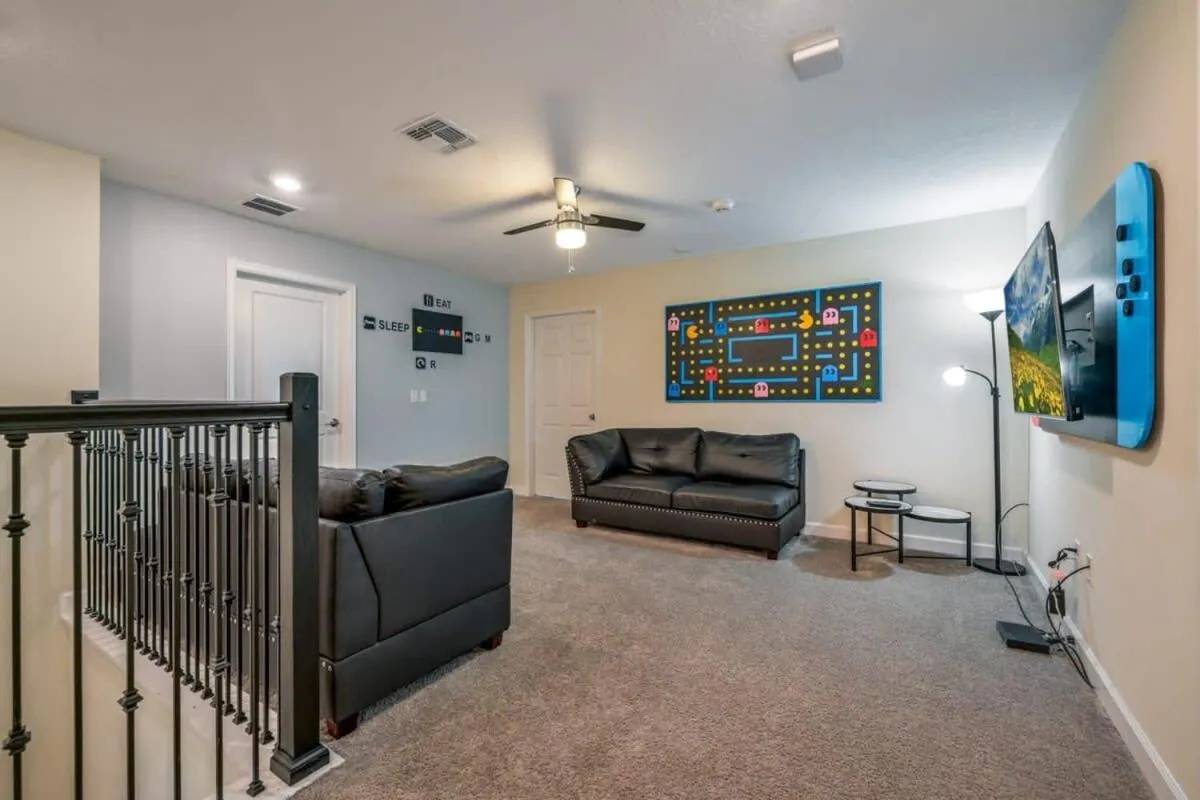 Family Paradise Space Themed Perfect Location