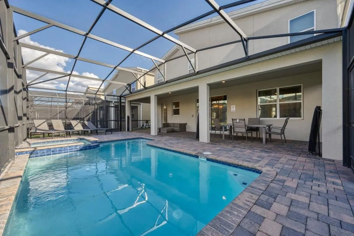 Family Paradise Space Themed Perfect Location