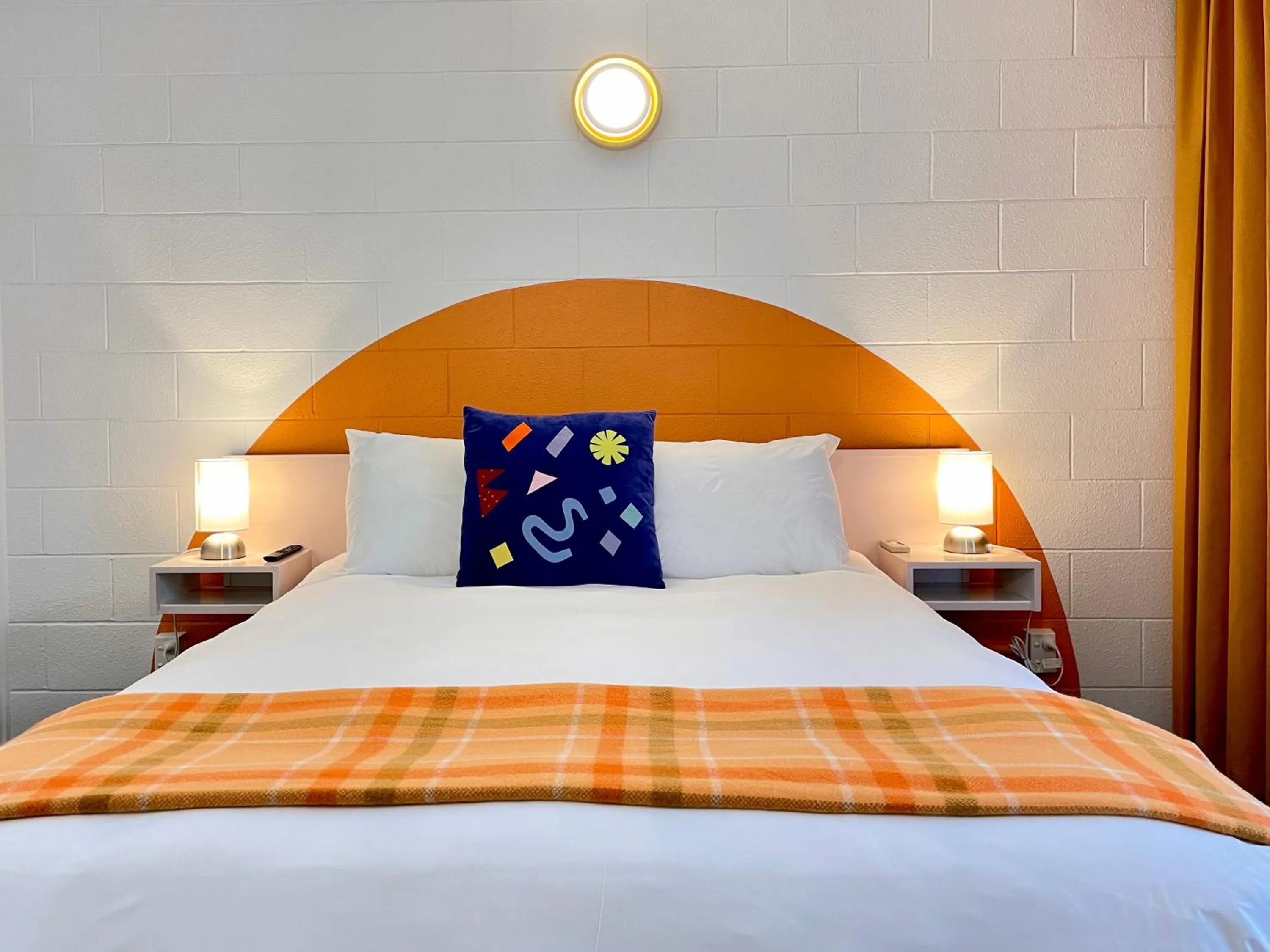 Bed in Mount Eden Motel