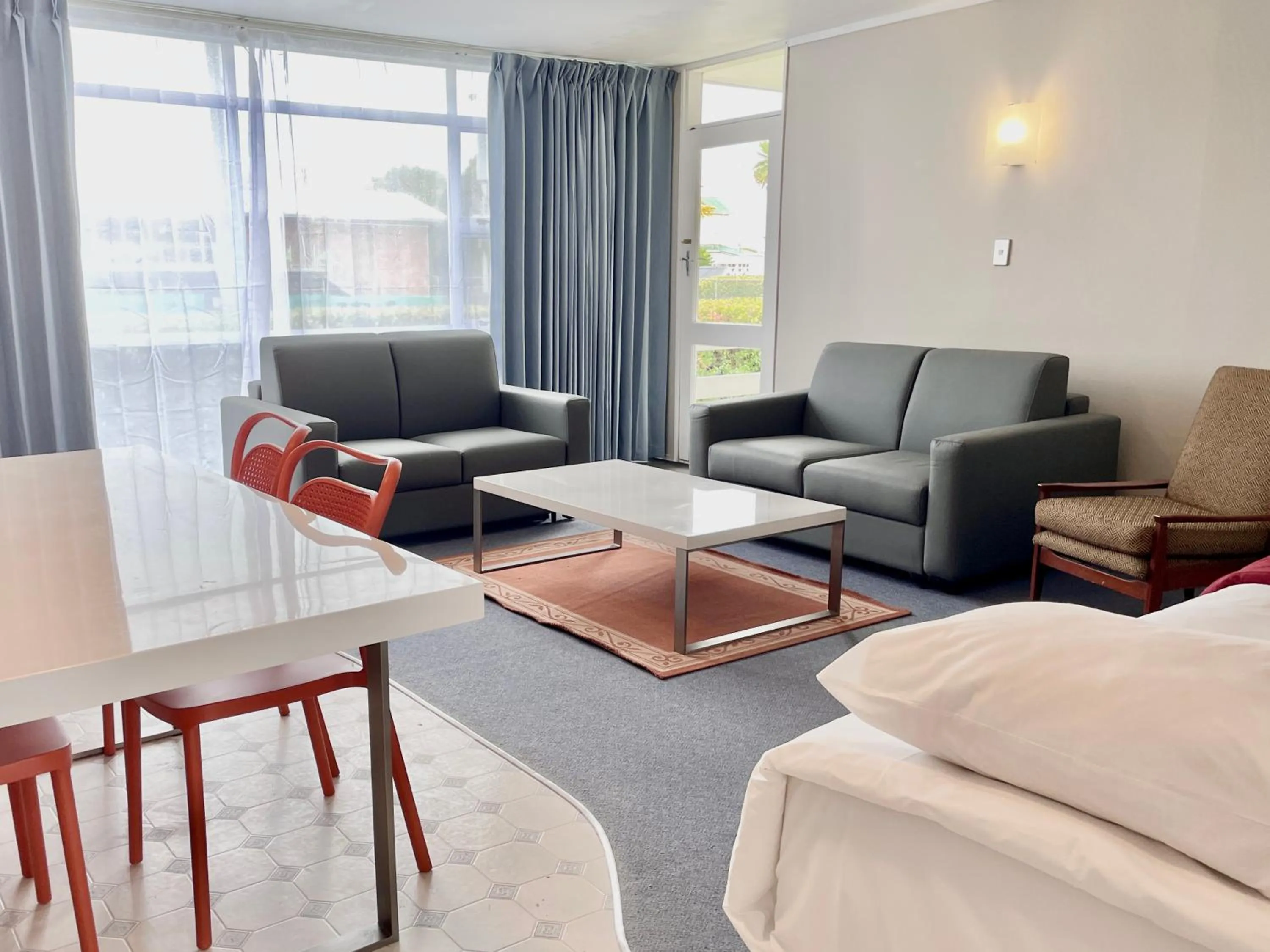 Bed in Mount Eden Motel