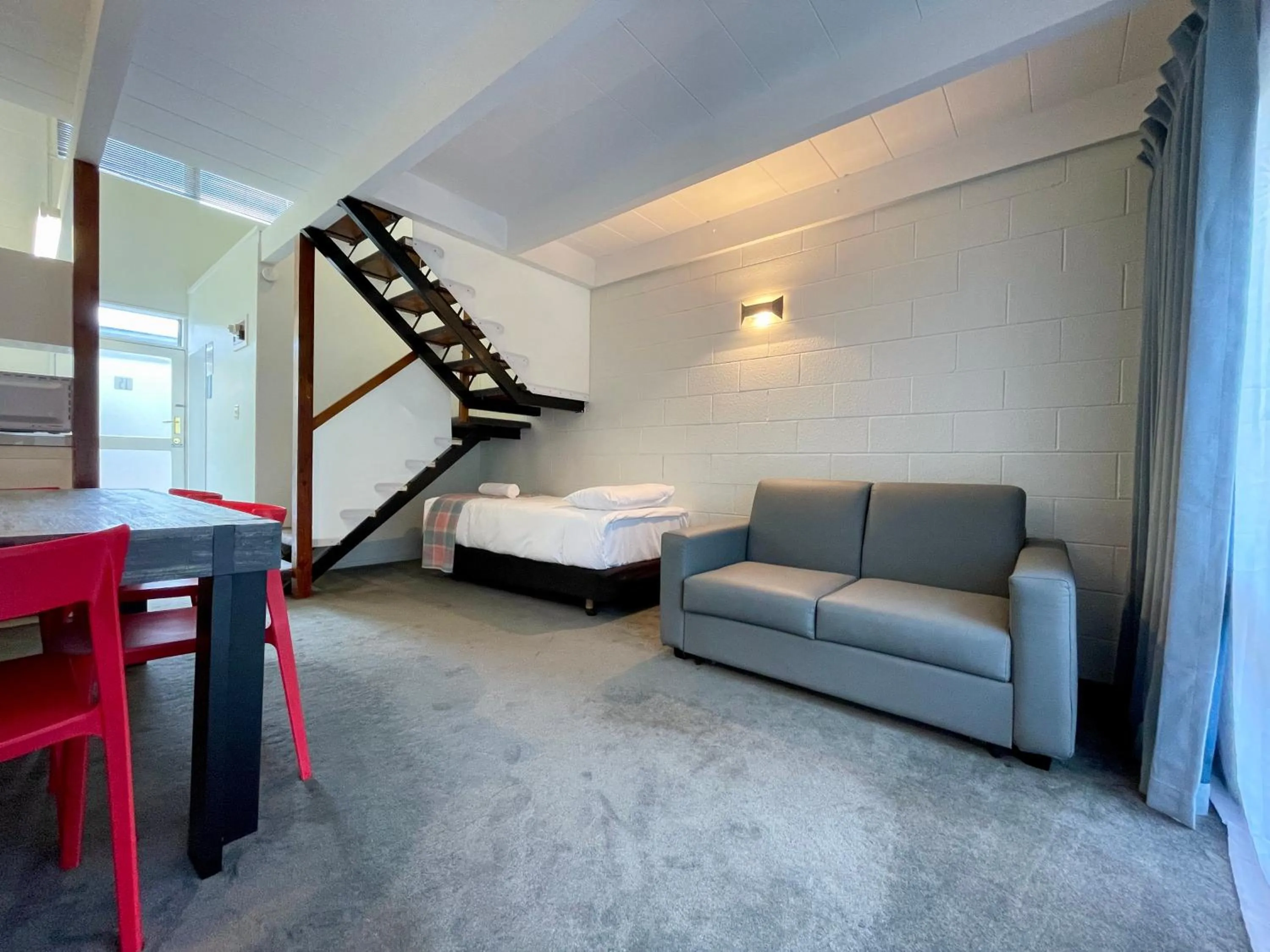 Bed in Mount Eden Motel