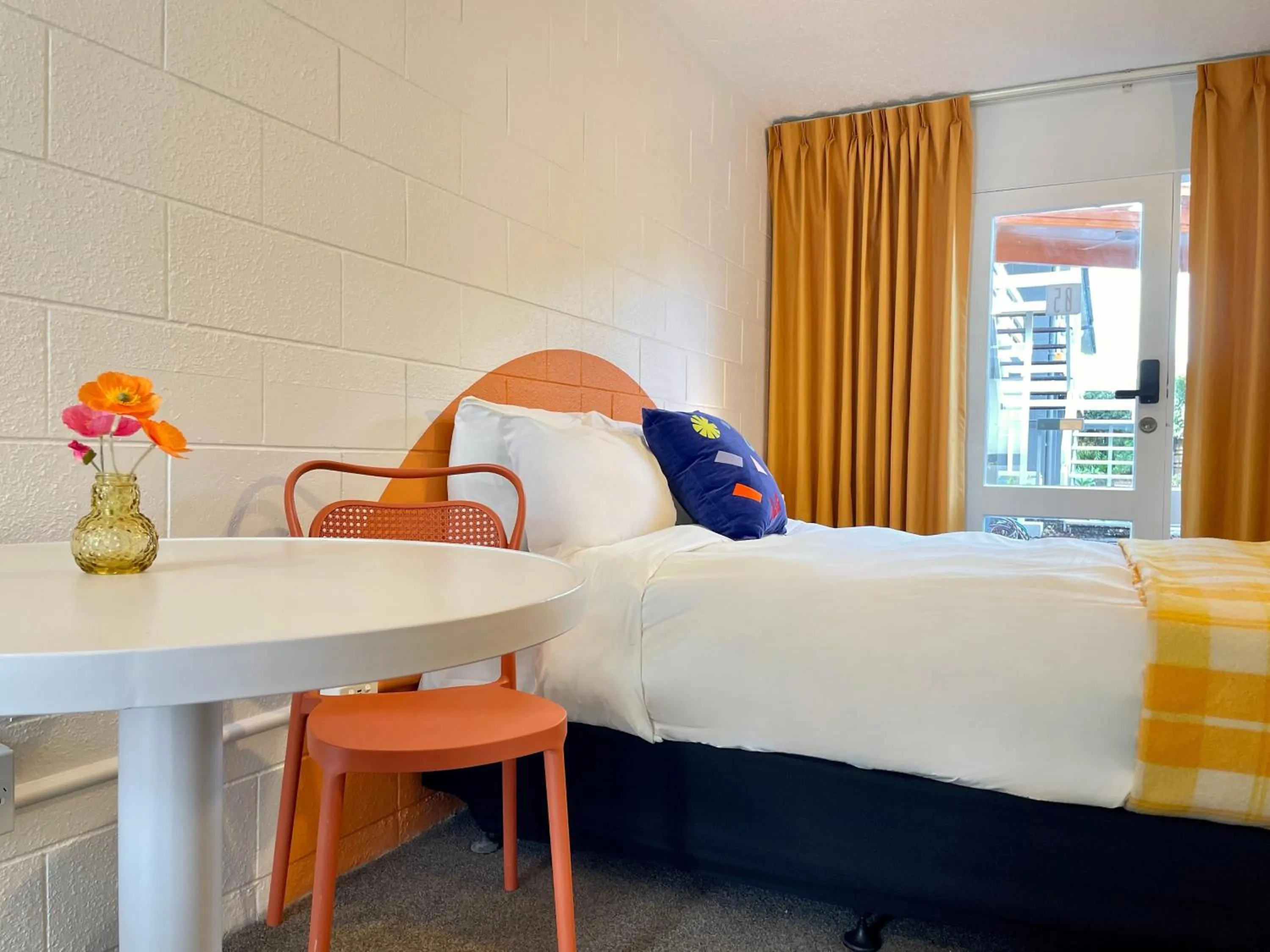 Bed in Mount Eden Motel