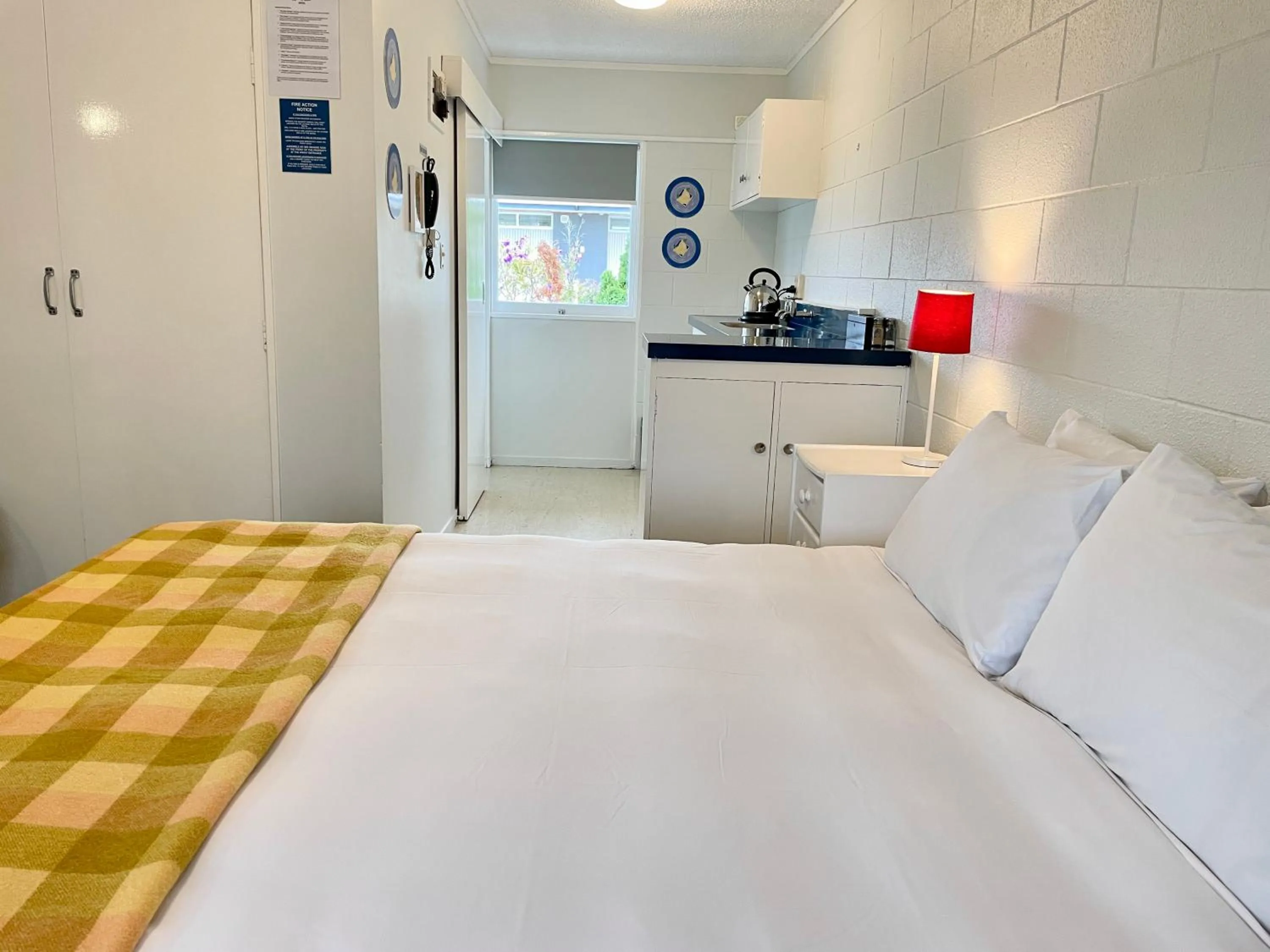 Bed in Mount Eden Motel