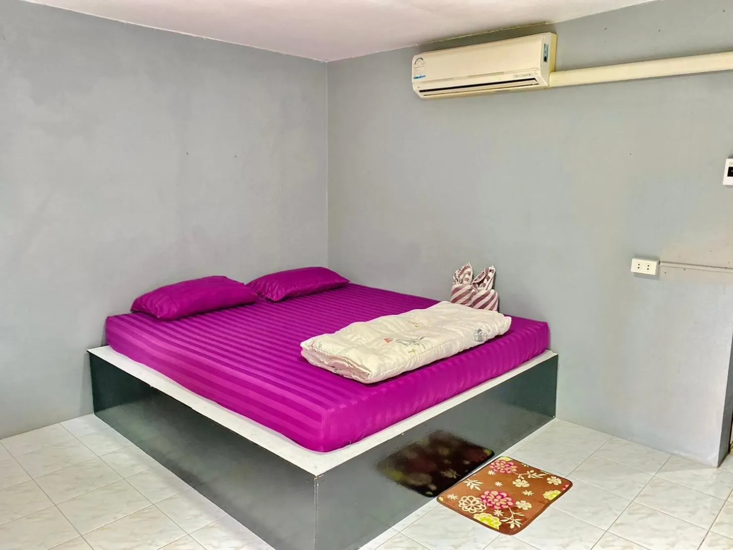 Bed in Relax Camp Resort Kaeng Krachan