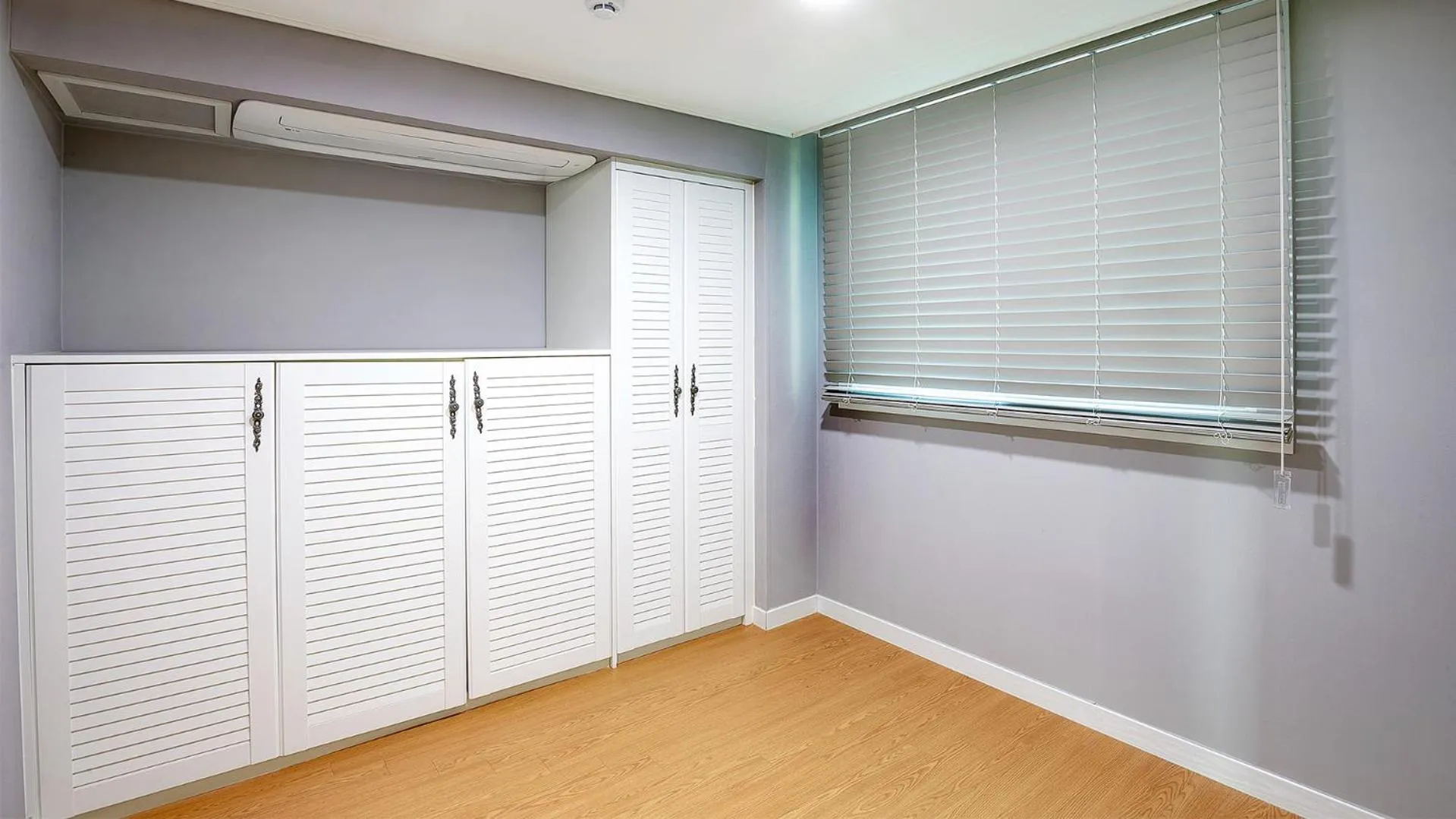 wardrobe in Ganghwa Elijah Resort