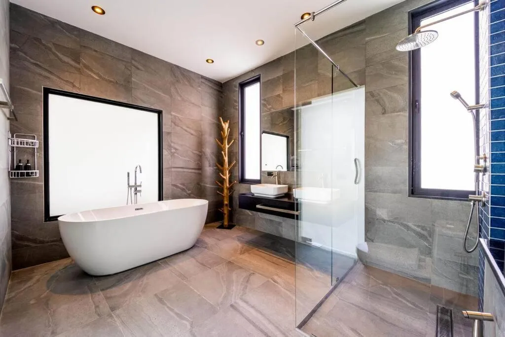 Luxury Modern 6 Bed Private Pool Villa LLW