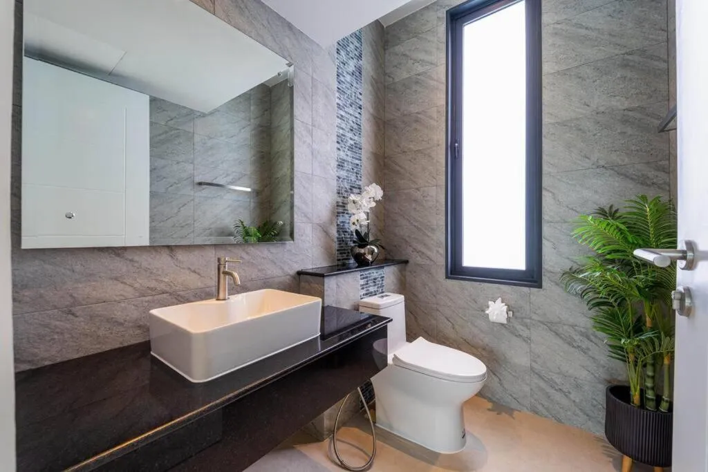 Luxury Modern 6 Bed Private Pool Villa LLW