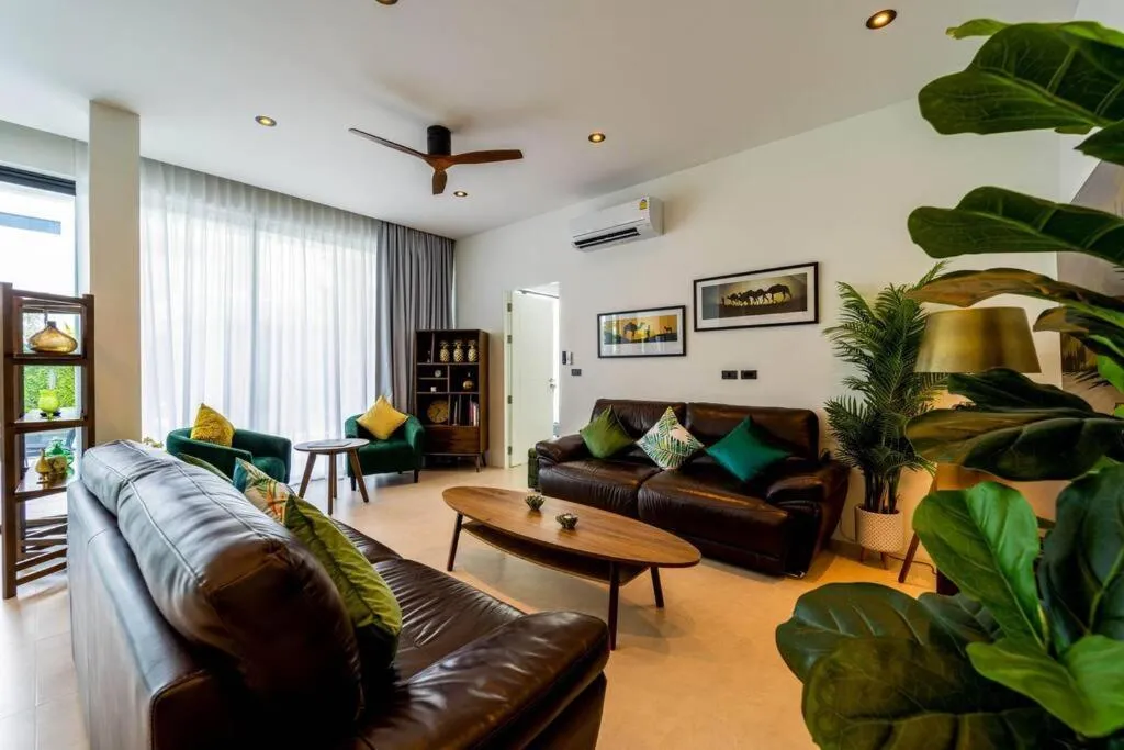 Luxury Modern 6 Bed Private Pool Villa LLW