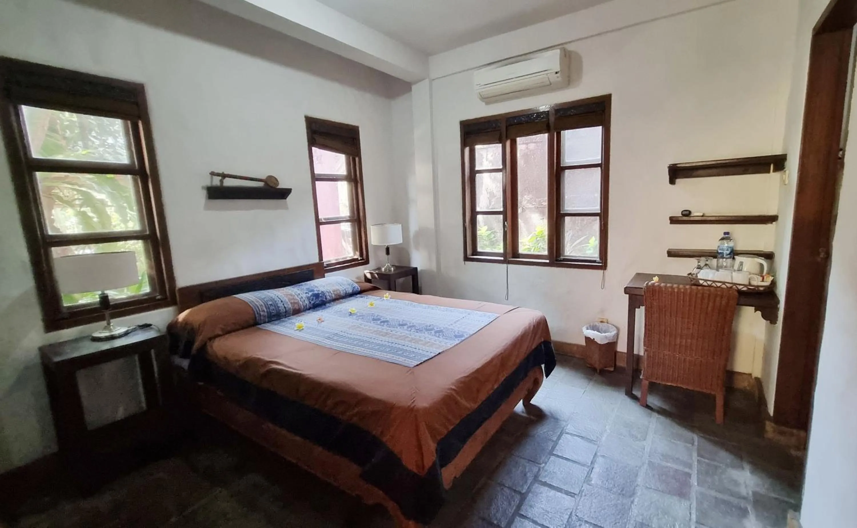 Bed in Flash Back Bungalow