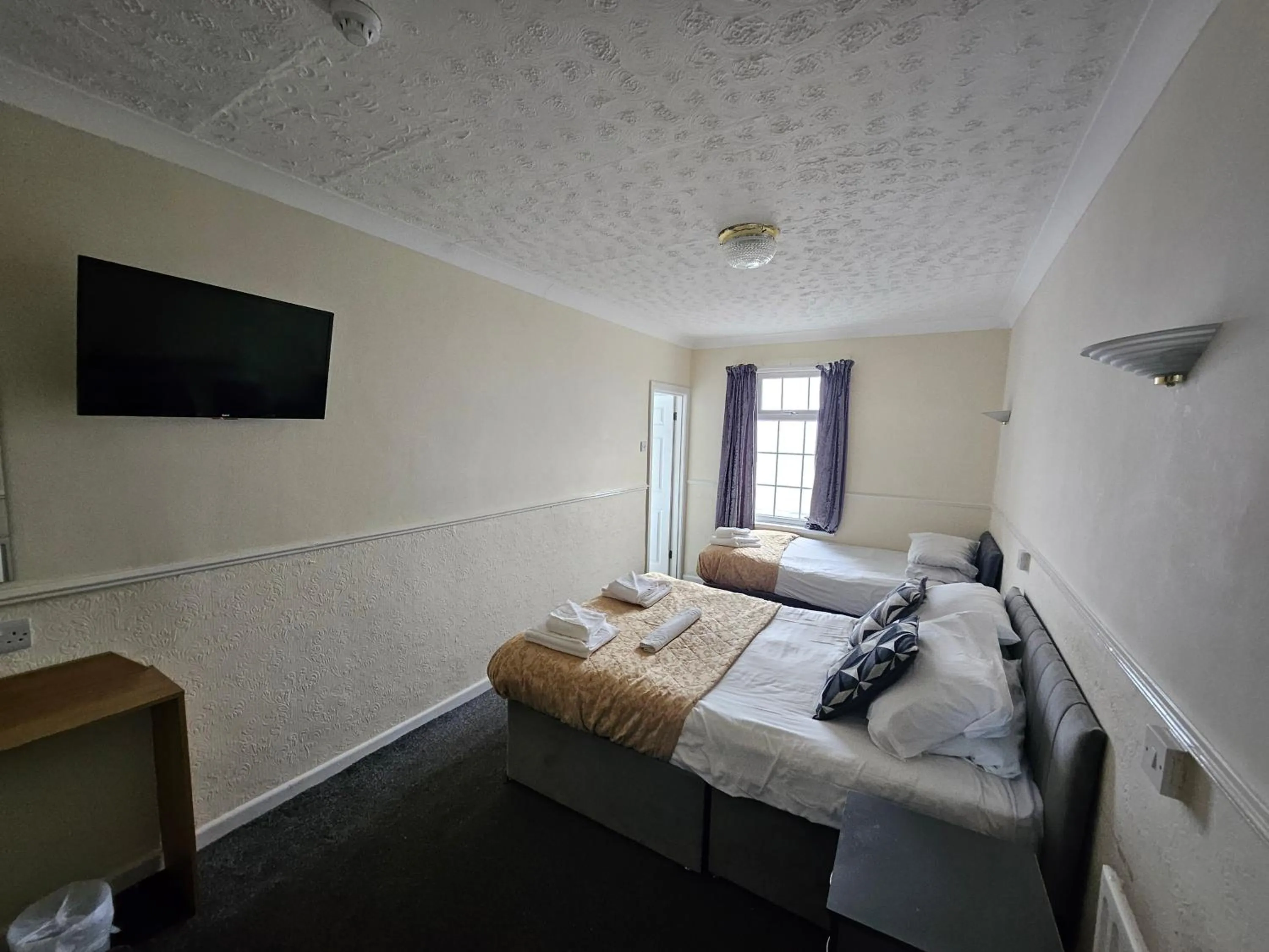 Bedroom, Bed in The President Hotel