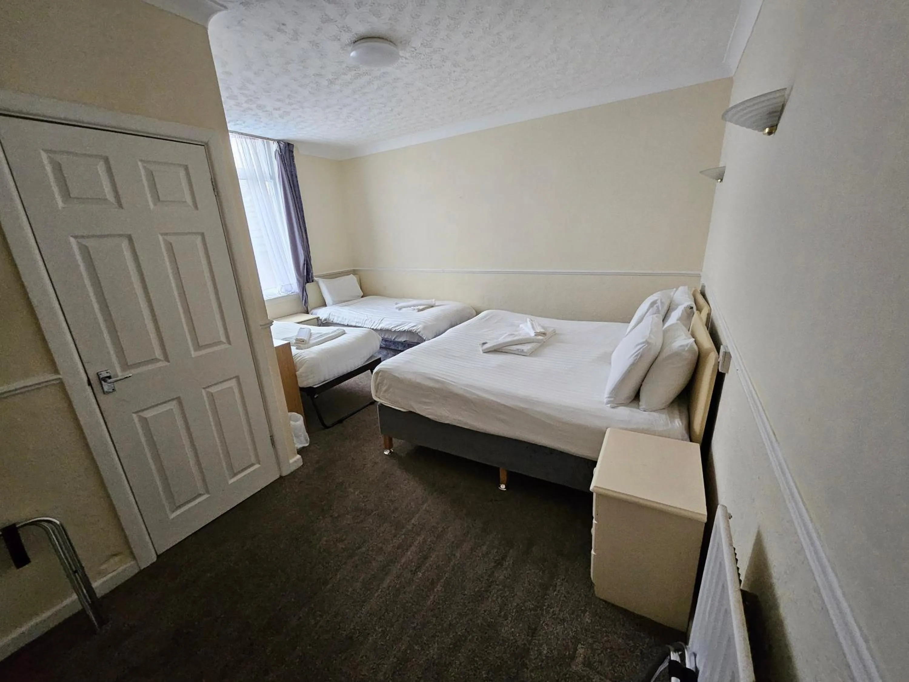 Bedroom, Bed in The President Hotel