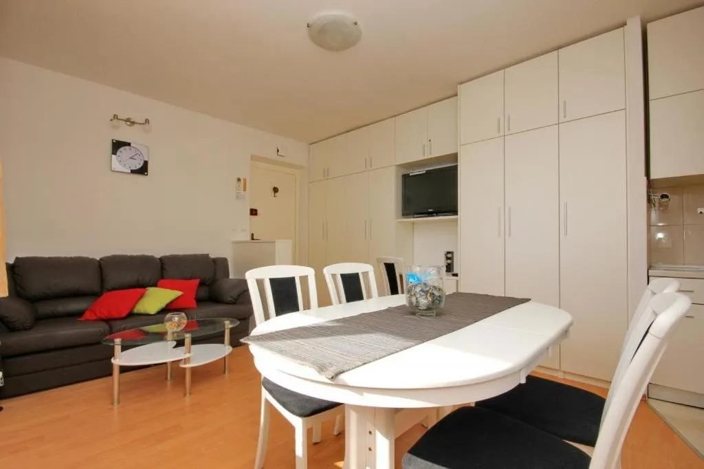Living room in Apartment Charming Arena