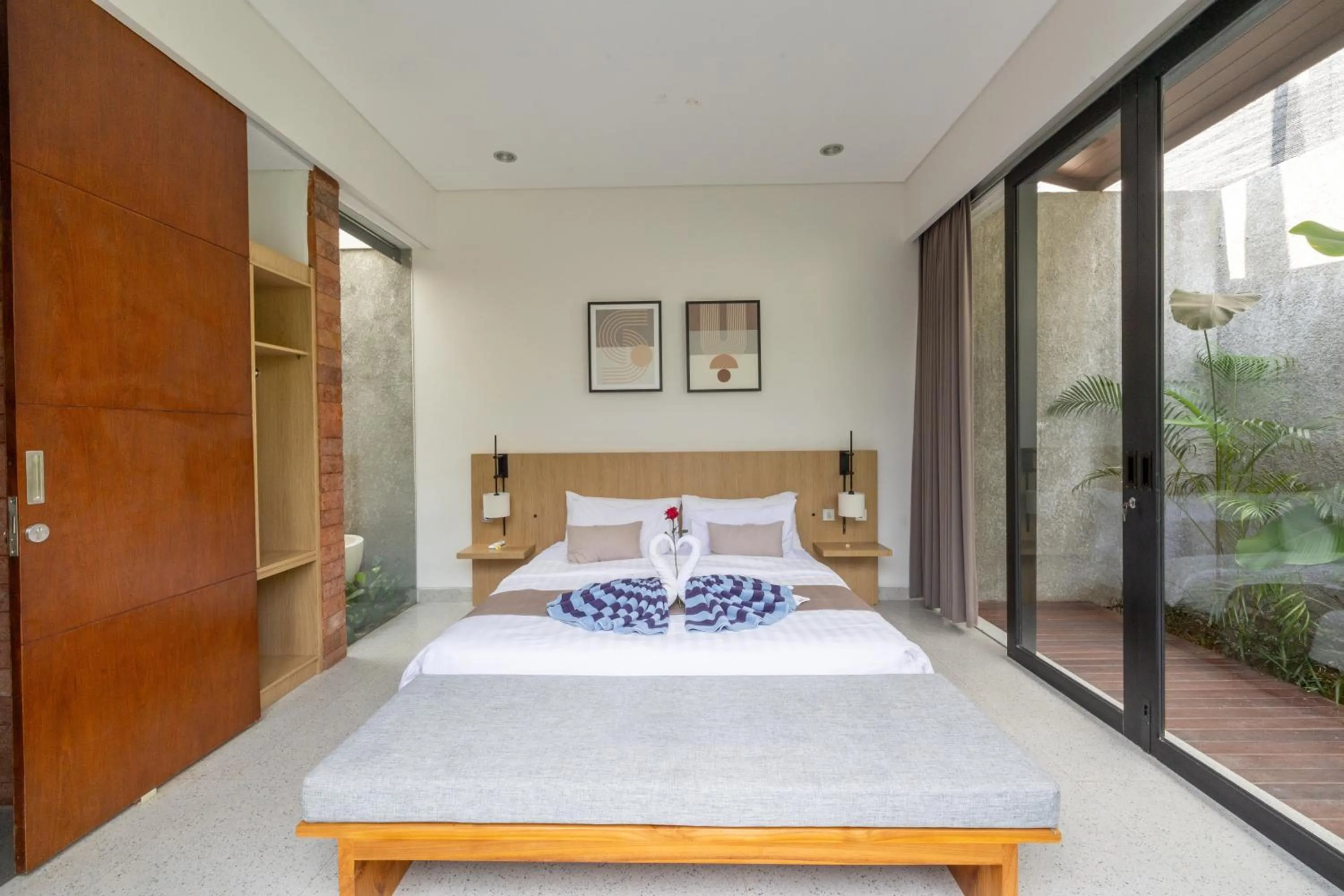 Bed in Casanina Ubud Villas