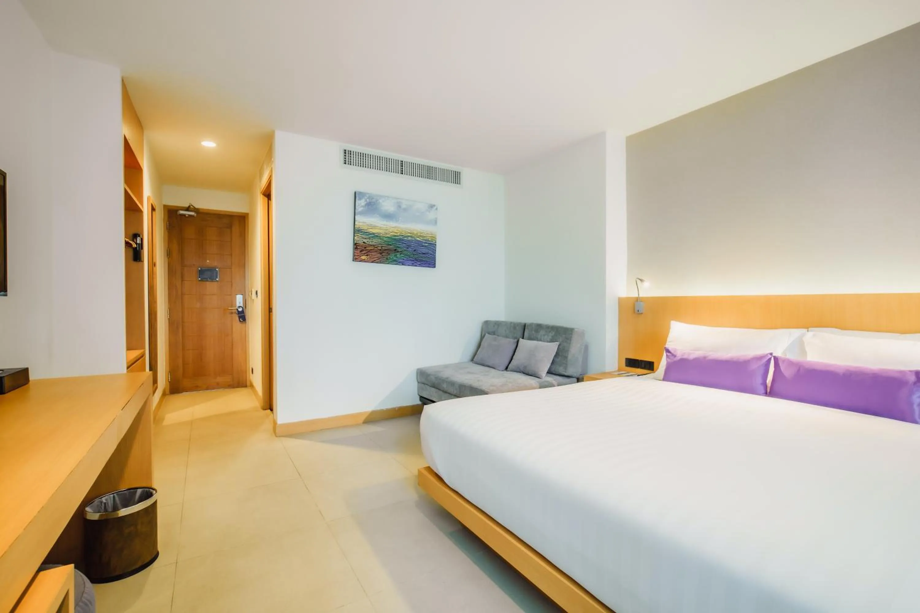 Bed in The Lunar Patong