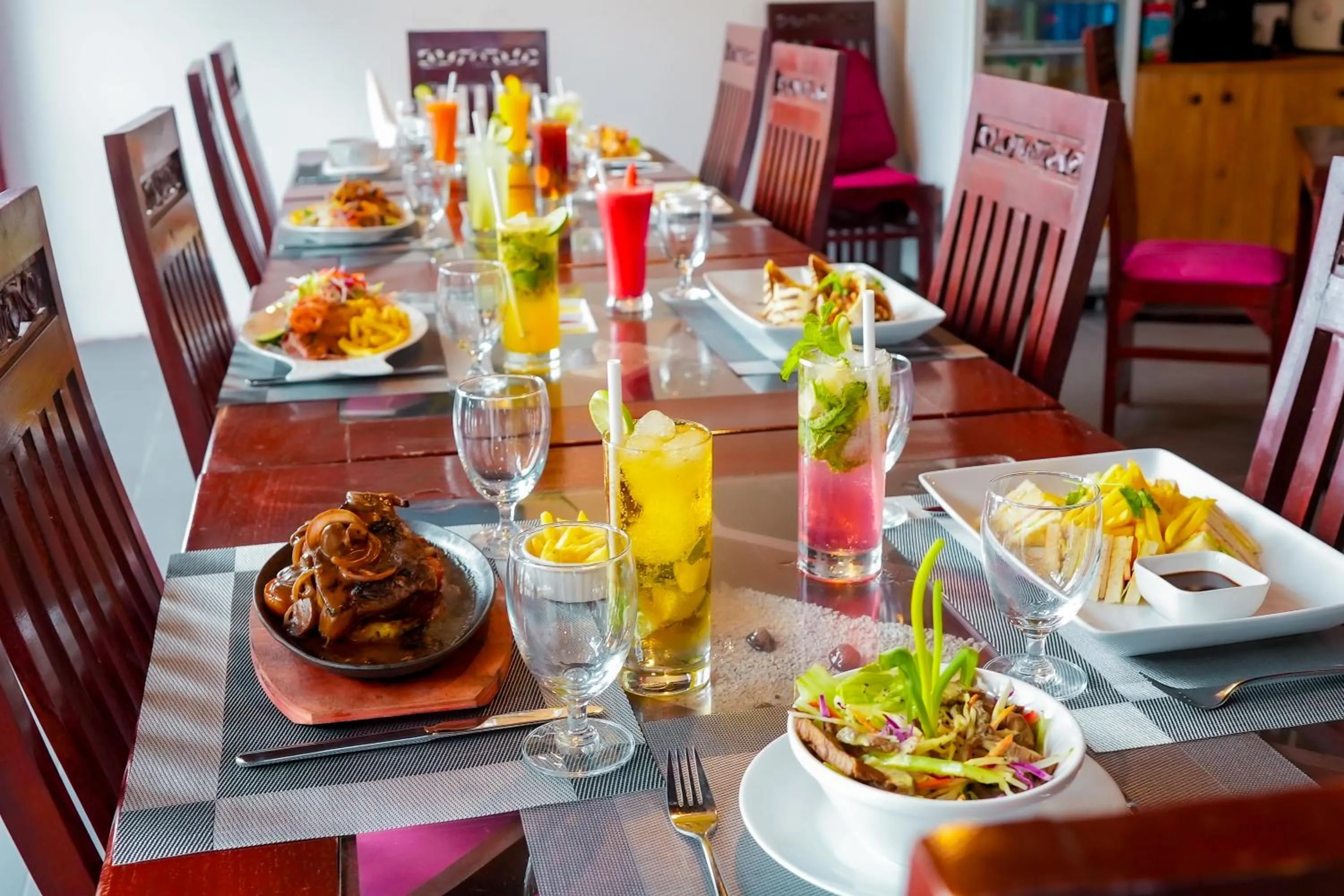 Restaurant/places to eat in Silver Oasis Maldives