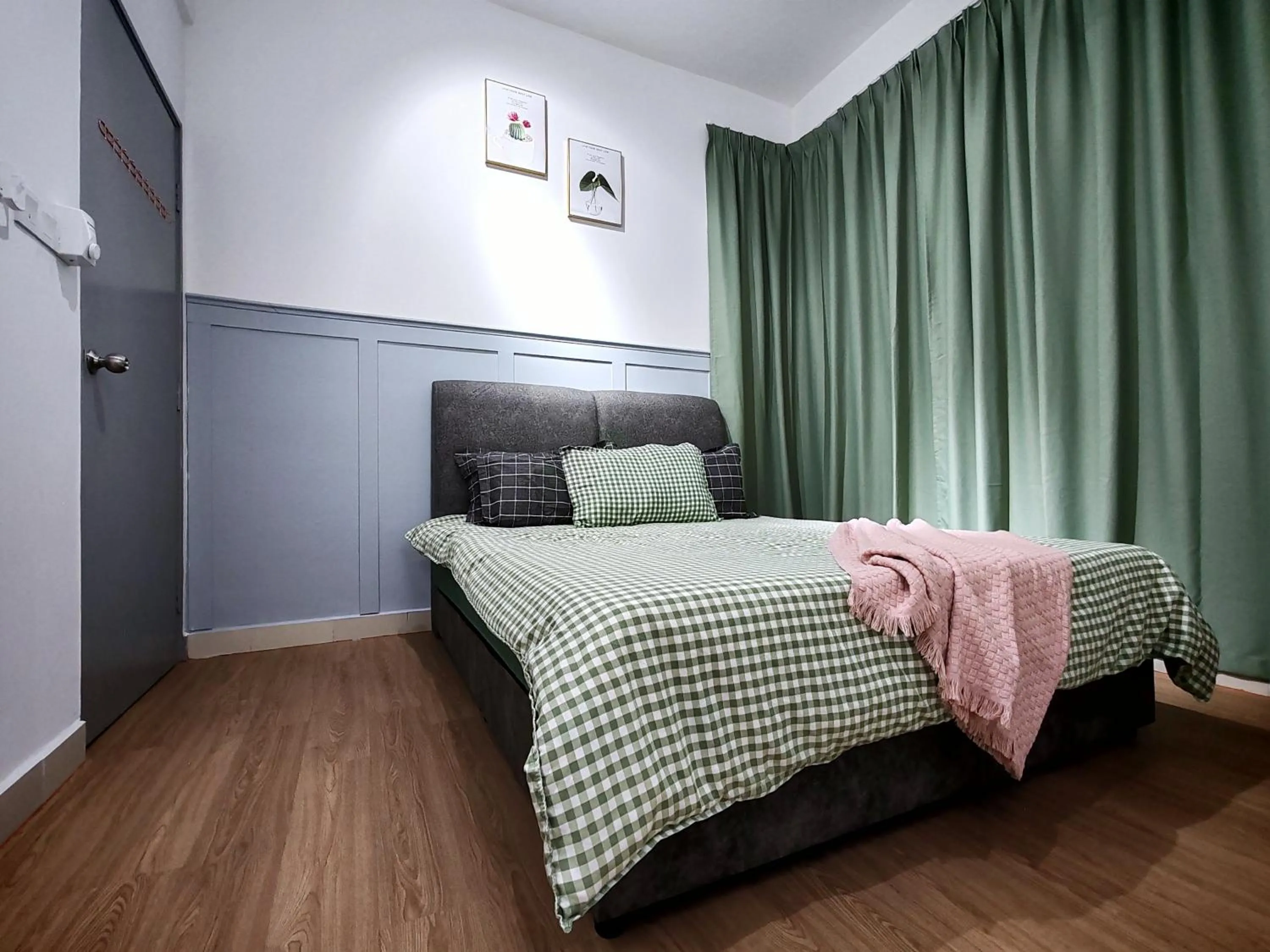 Bed in Moon Classic Falim by Irainbow