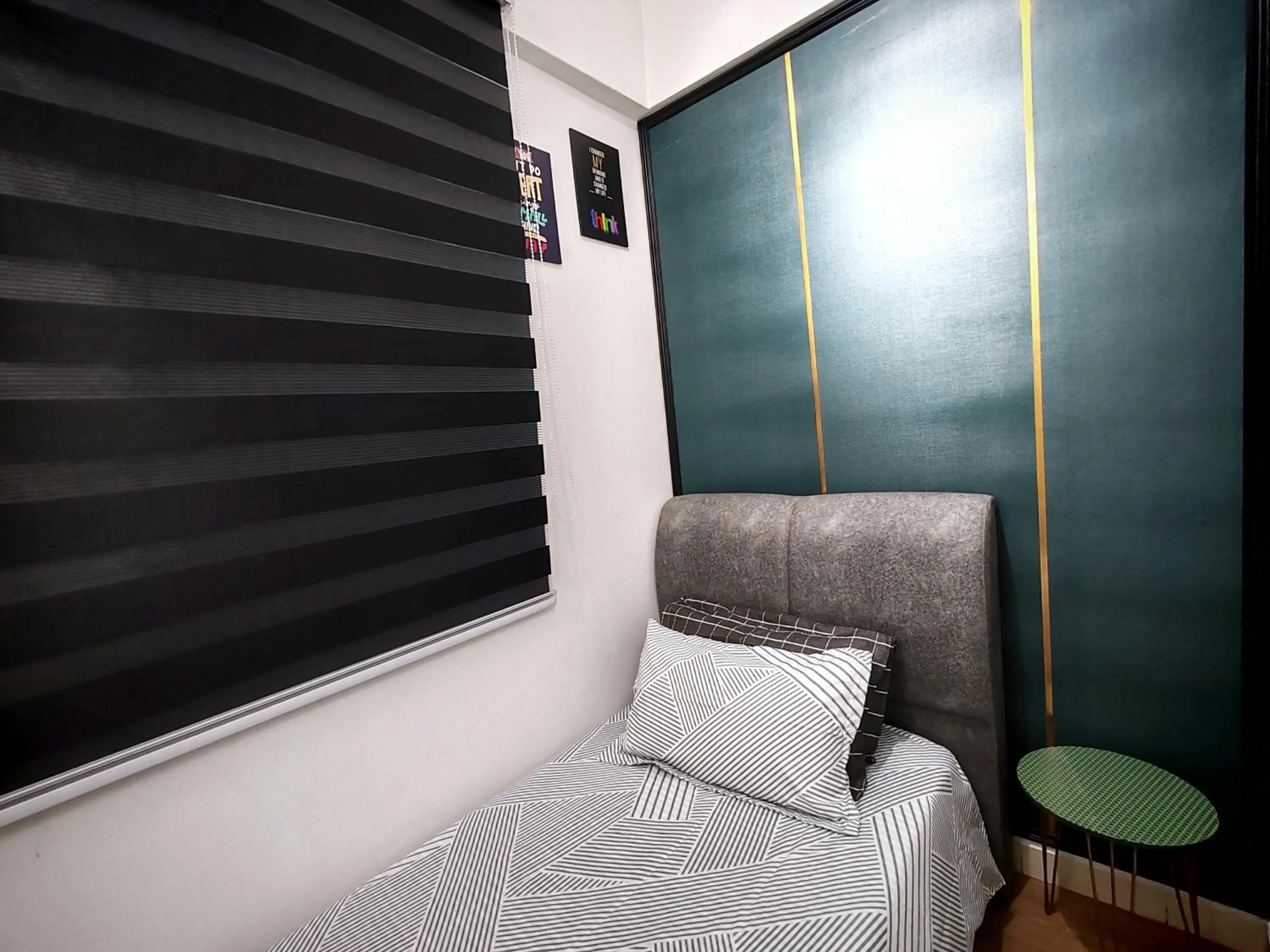 Moon Classic Falim by Irainbow