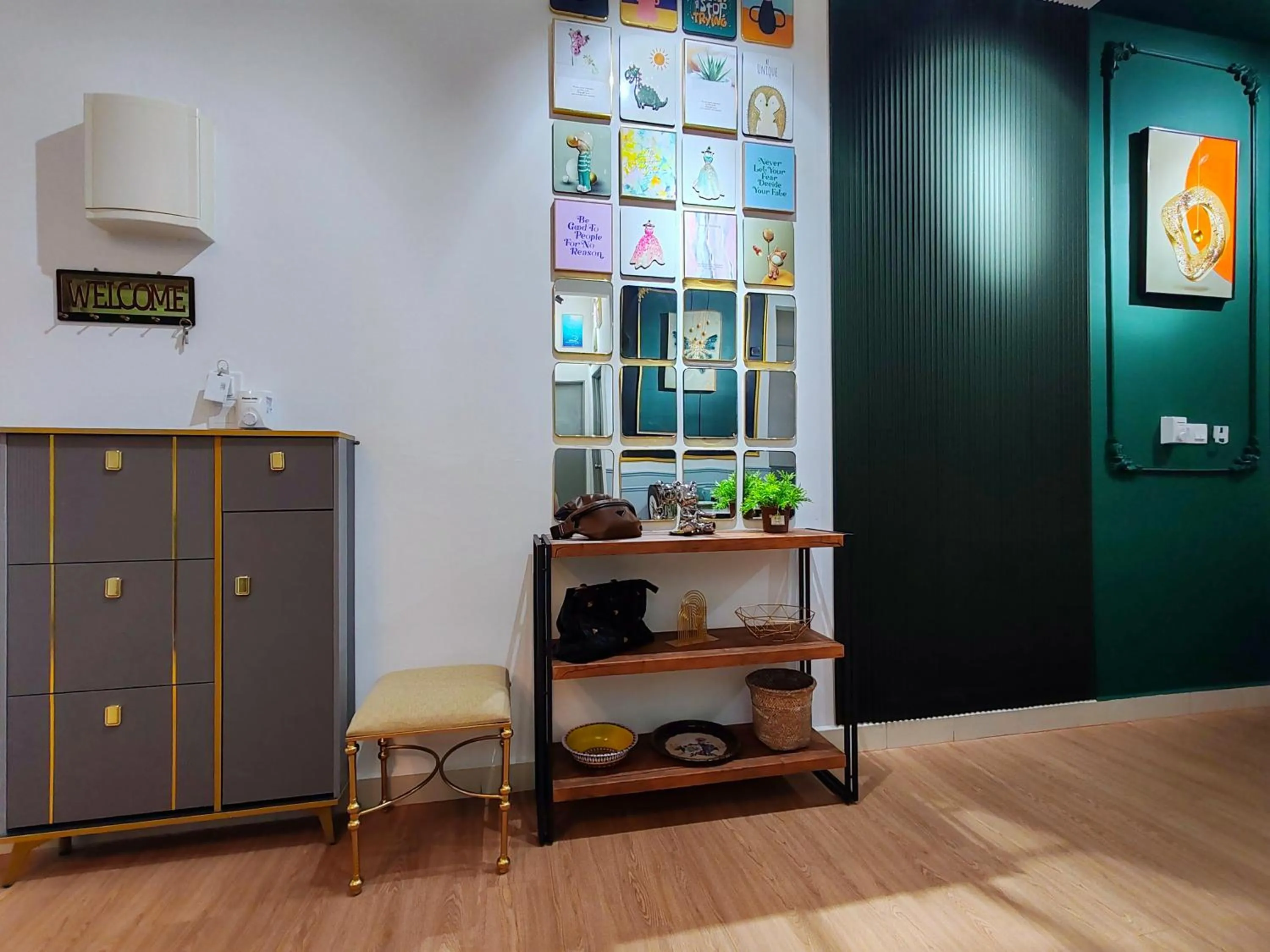 Moon Classic Falim by Irainbow