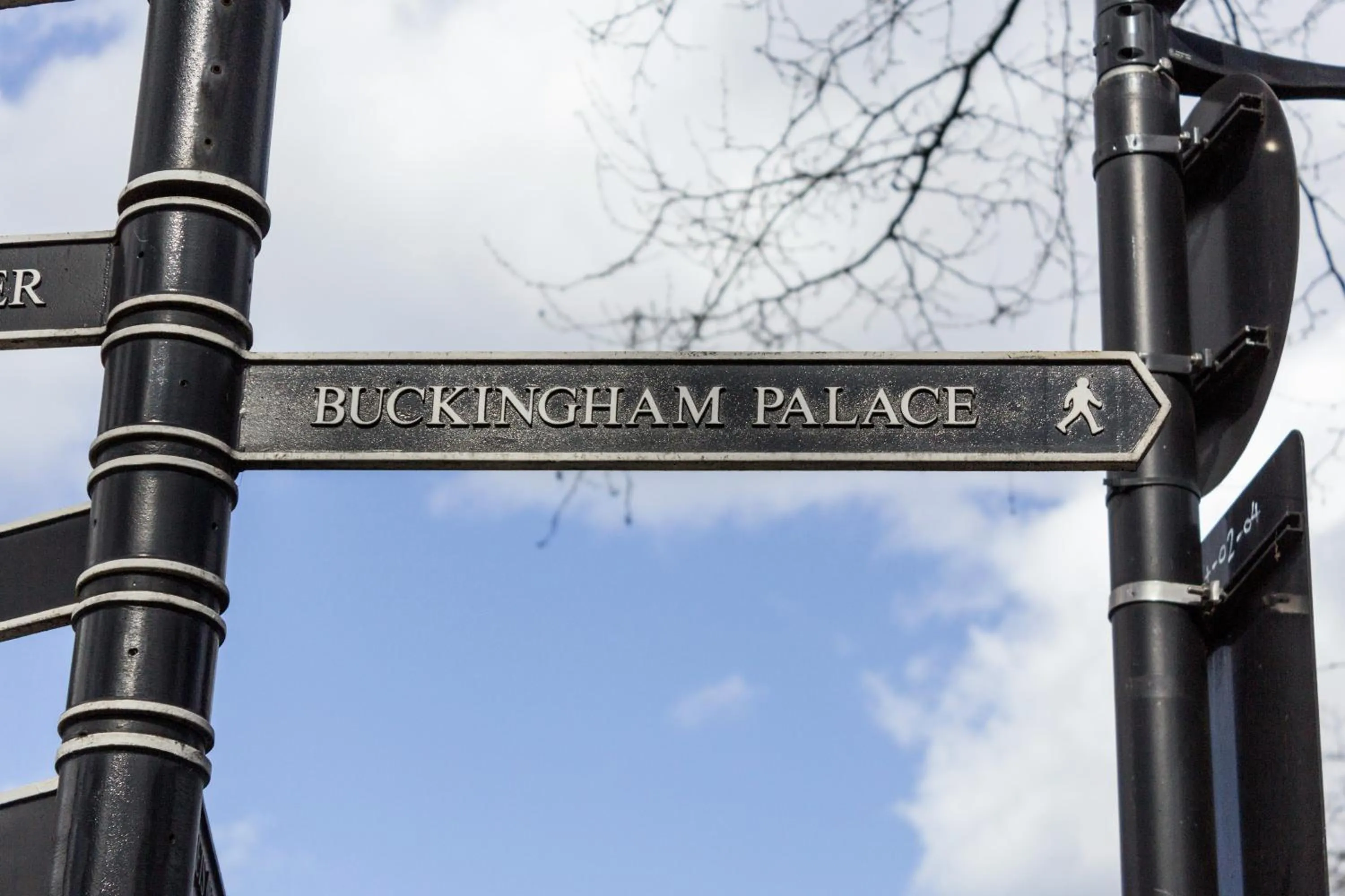 Nearby landmark in Chilworth Court