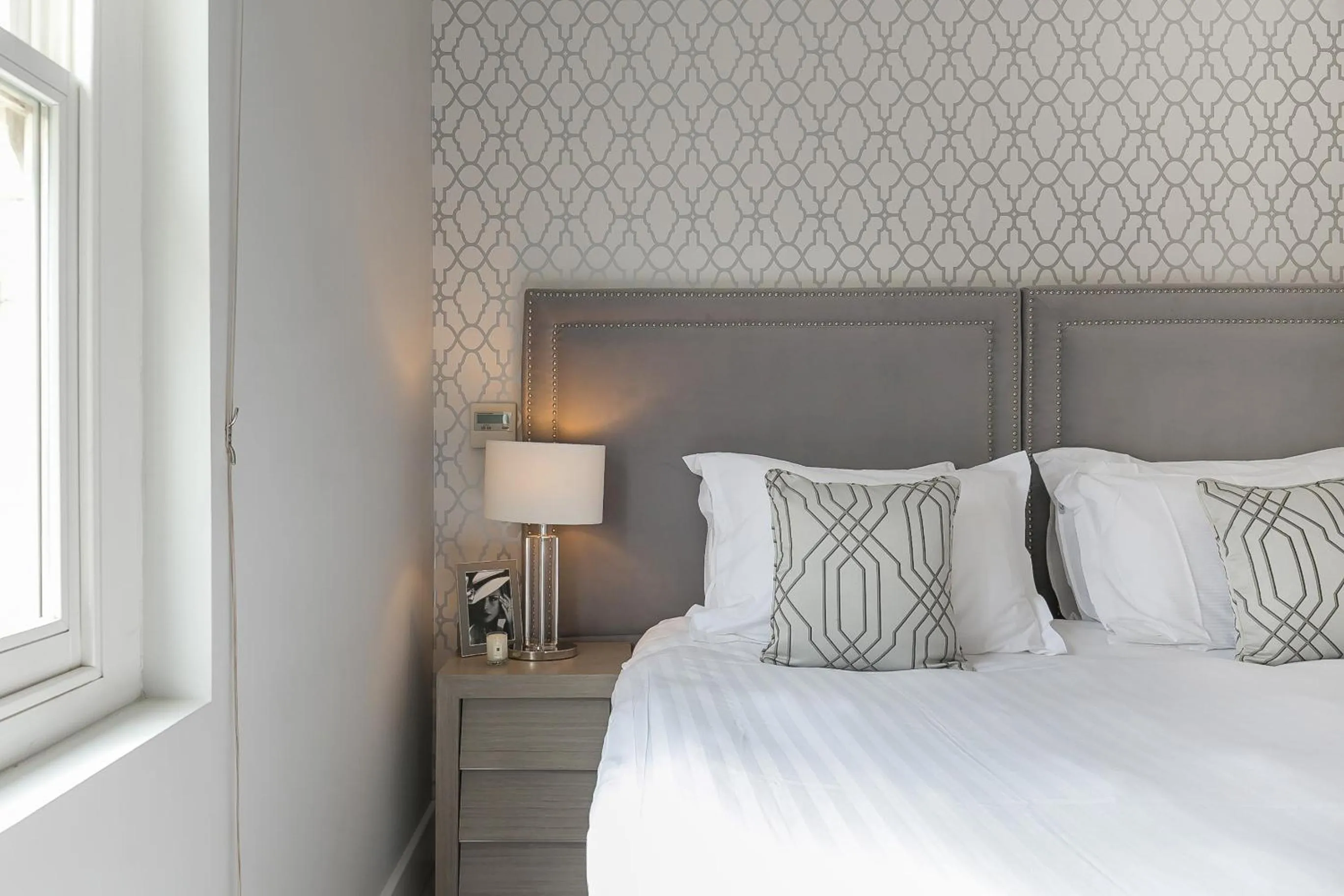 Bed in Chilworth Court