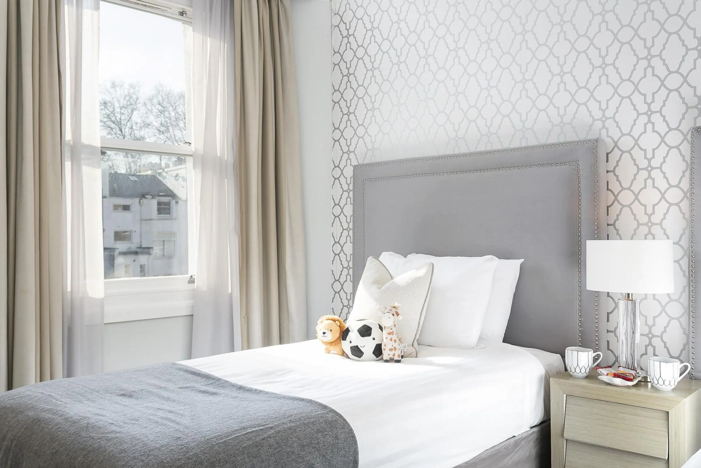 Bed in Chilworth Court