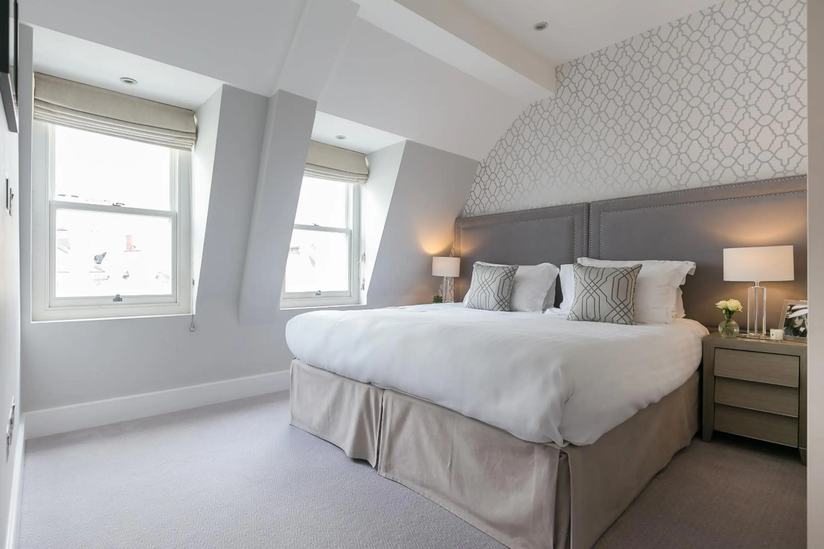 Bed in Chilworth Court