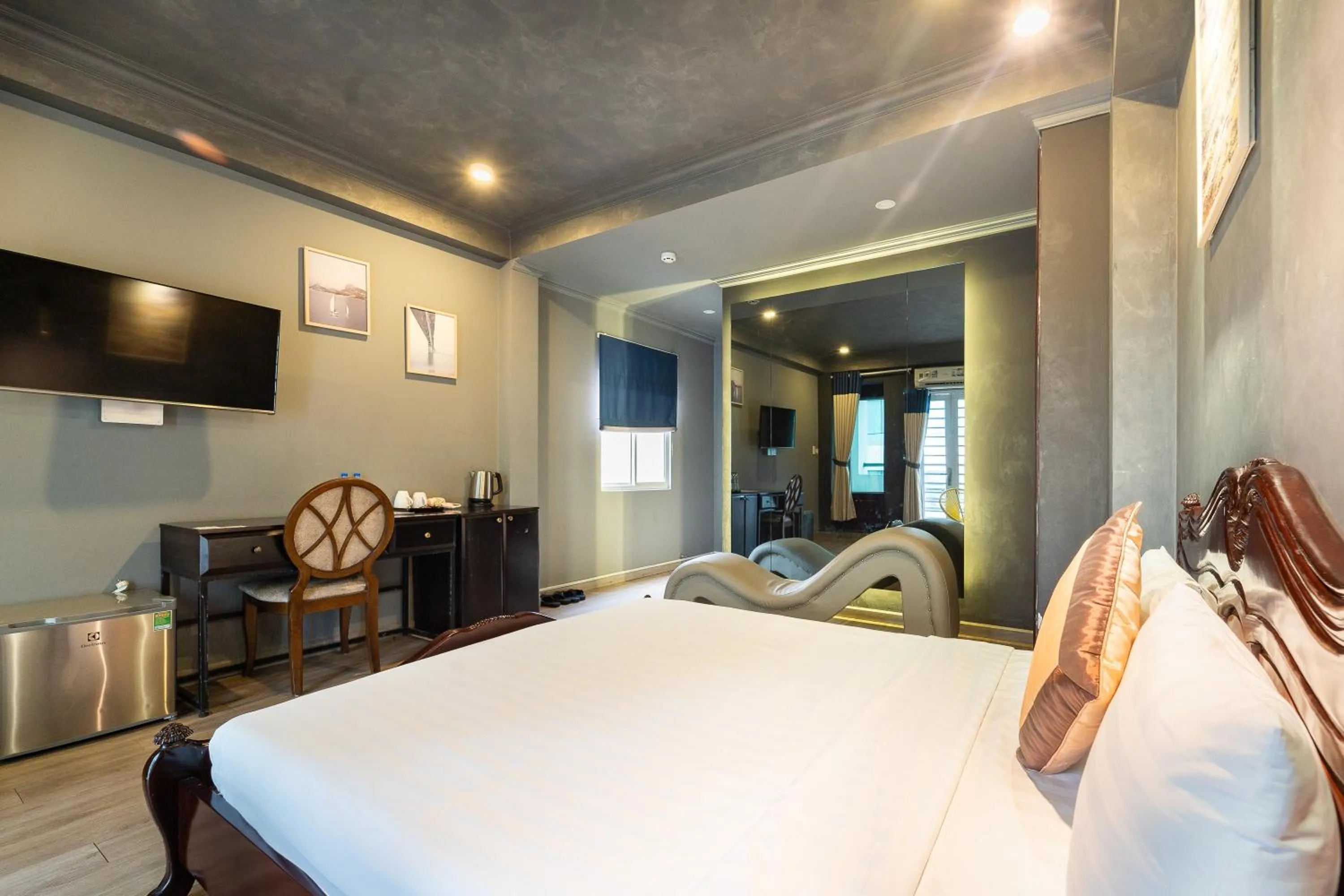 Bed in Happy Homes Ben Thanh Central