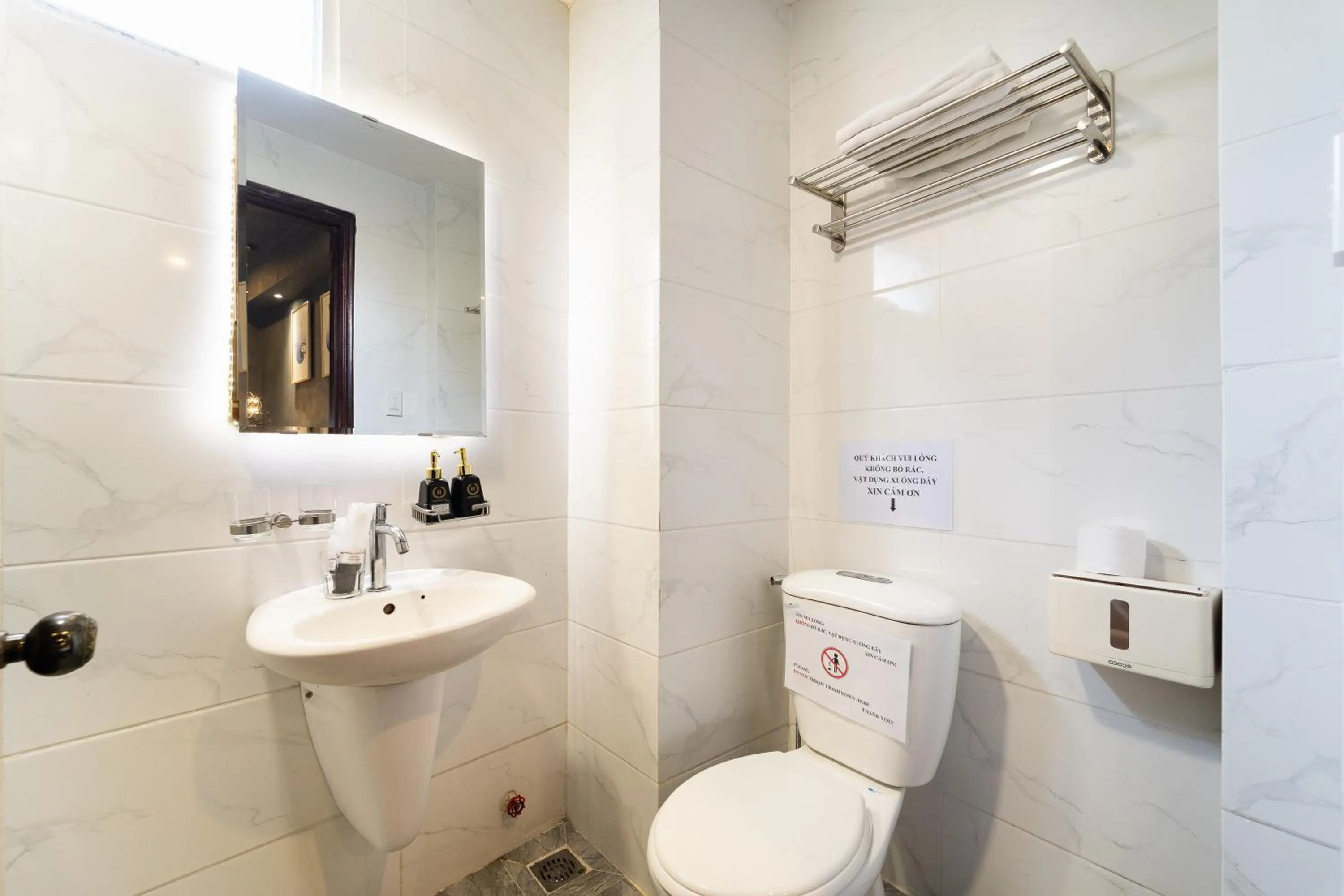 Bathroom in Happy Homes Ben Thanh Central