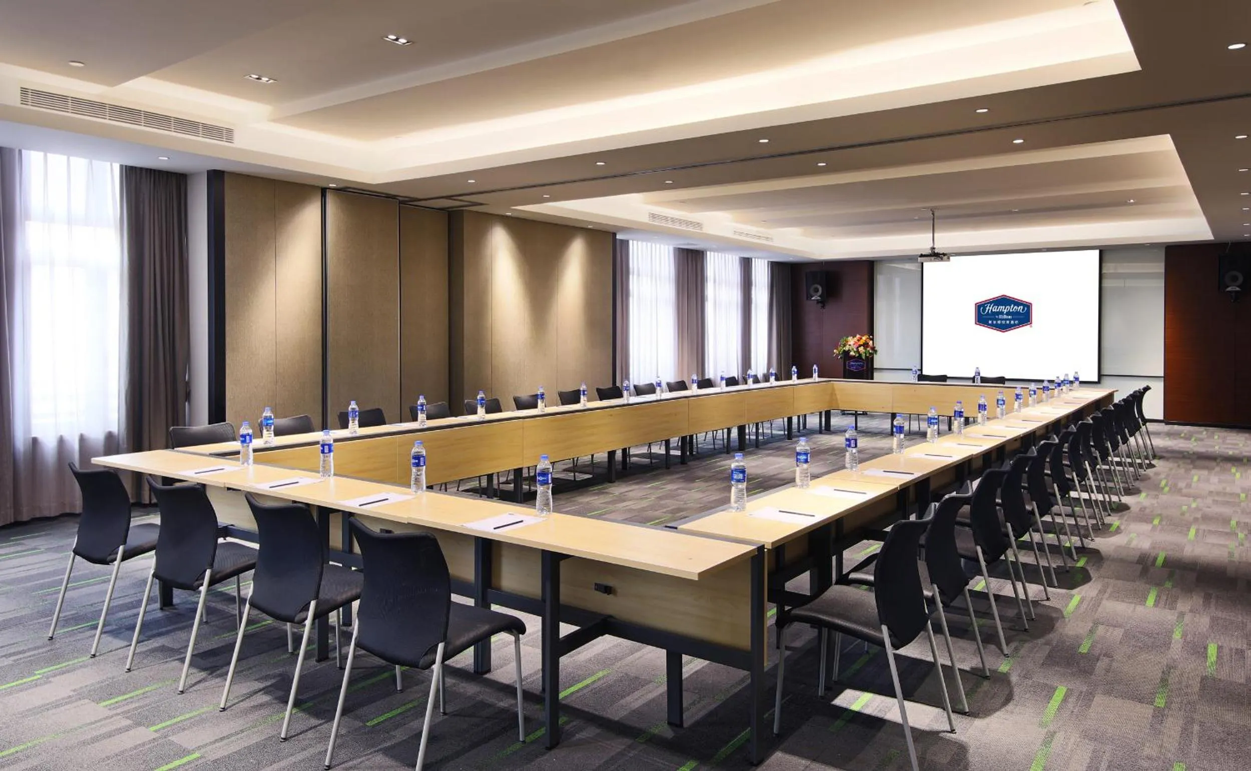 Meeting/conference room in Hampton by Hilton Shanghai Hongqiao NECC