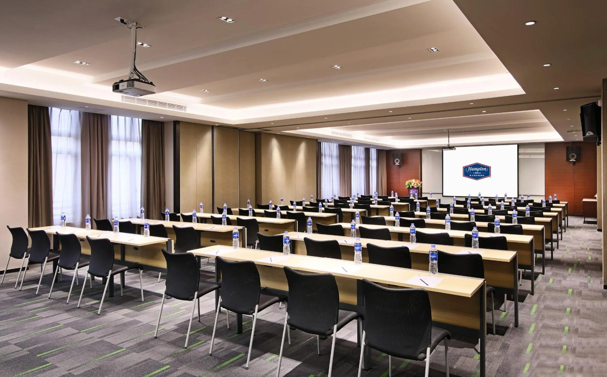 Meeting/conference room in Hampton by Hilton Shanghai Hongqiao NECC