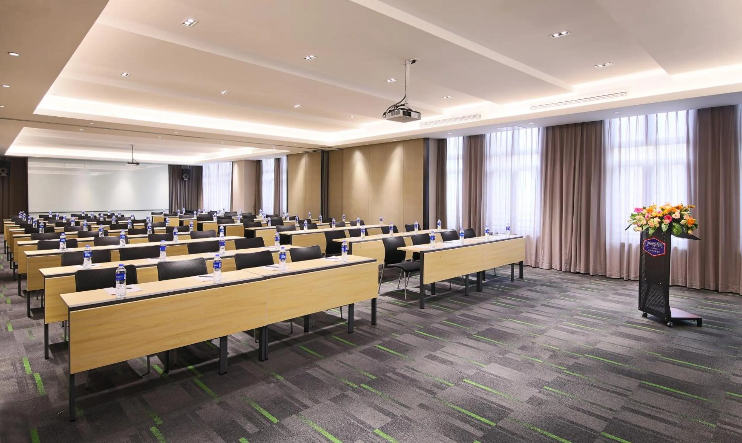 Meeting/conference room in Hampton by Hilton Shanghai Hongqiao NECC