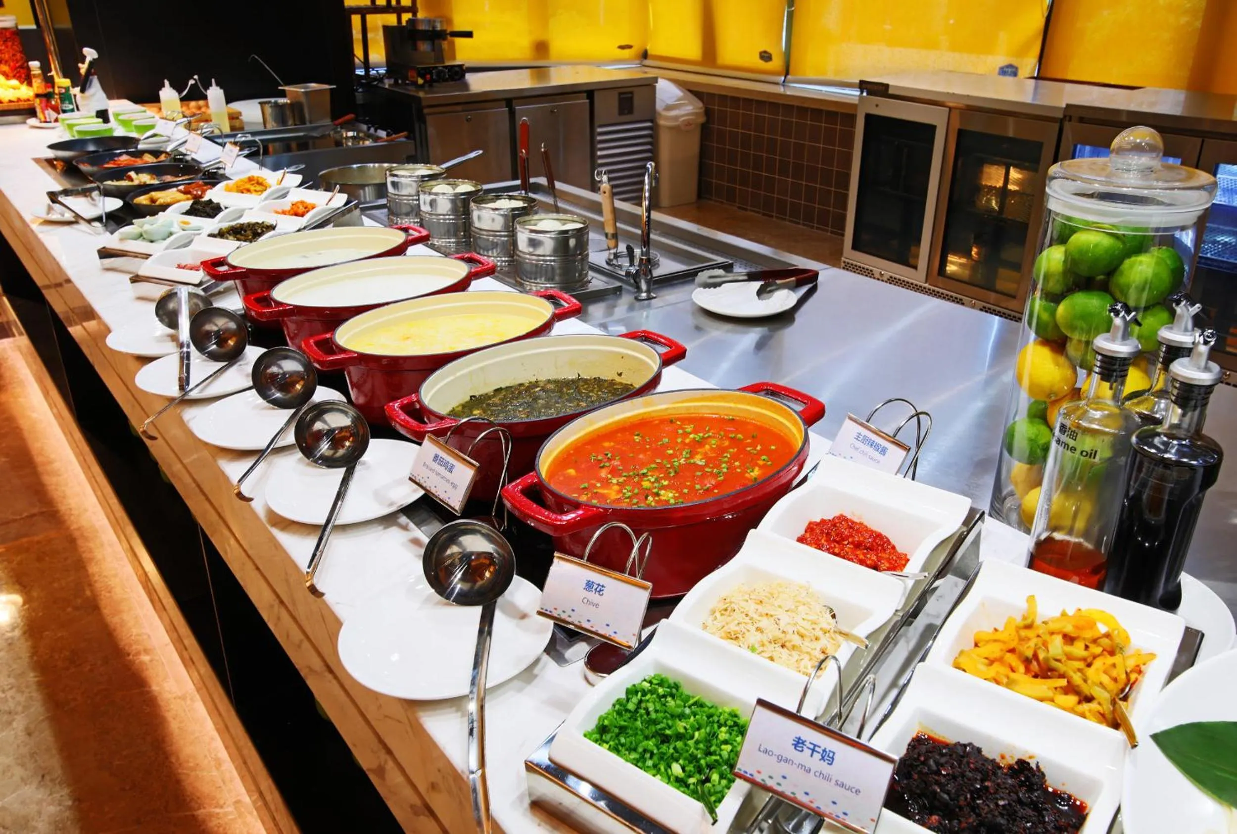 Buffet breakfast in Hampton by Hilton Shanghai Hongqiao NECC